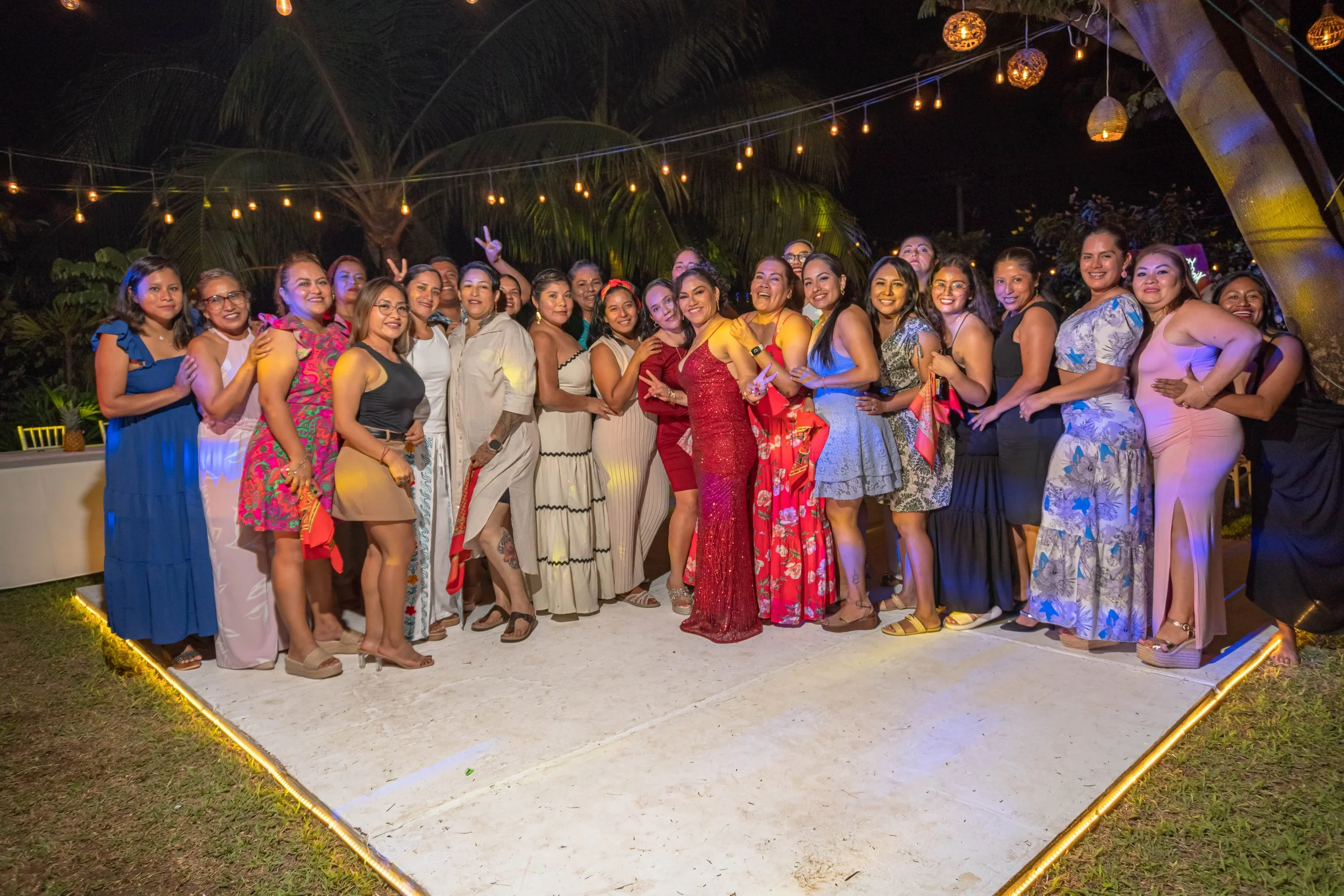 fotos-grupal-eventos-y-fiestas-huatulco.jpg