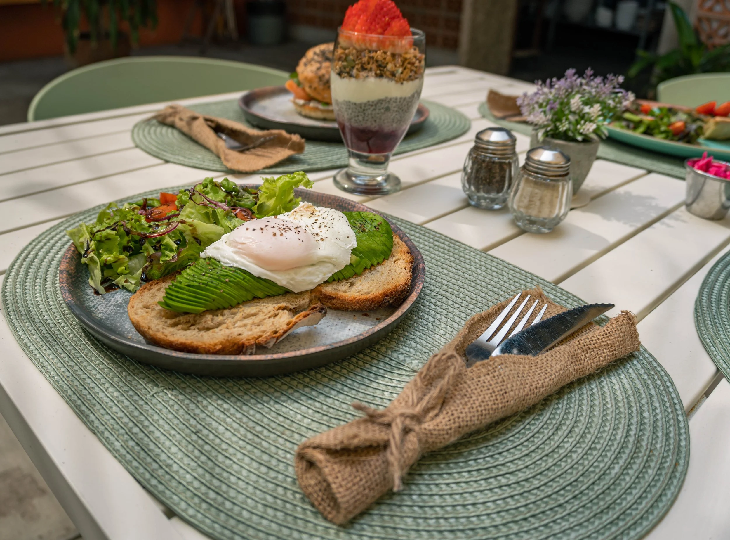 avocado-toast-brunch-fotografo-alimentos-huatulco.jpg
