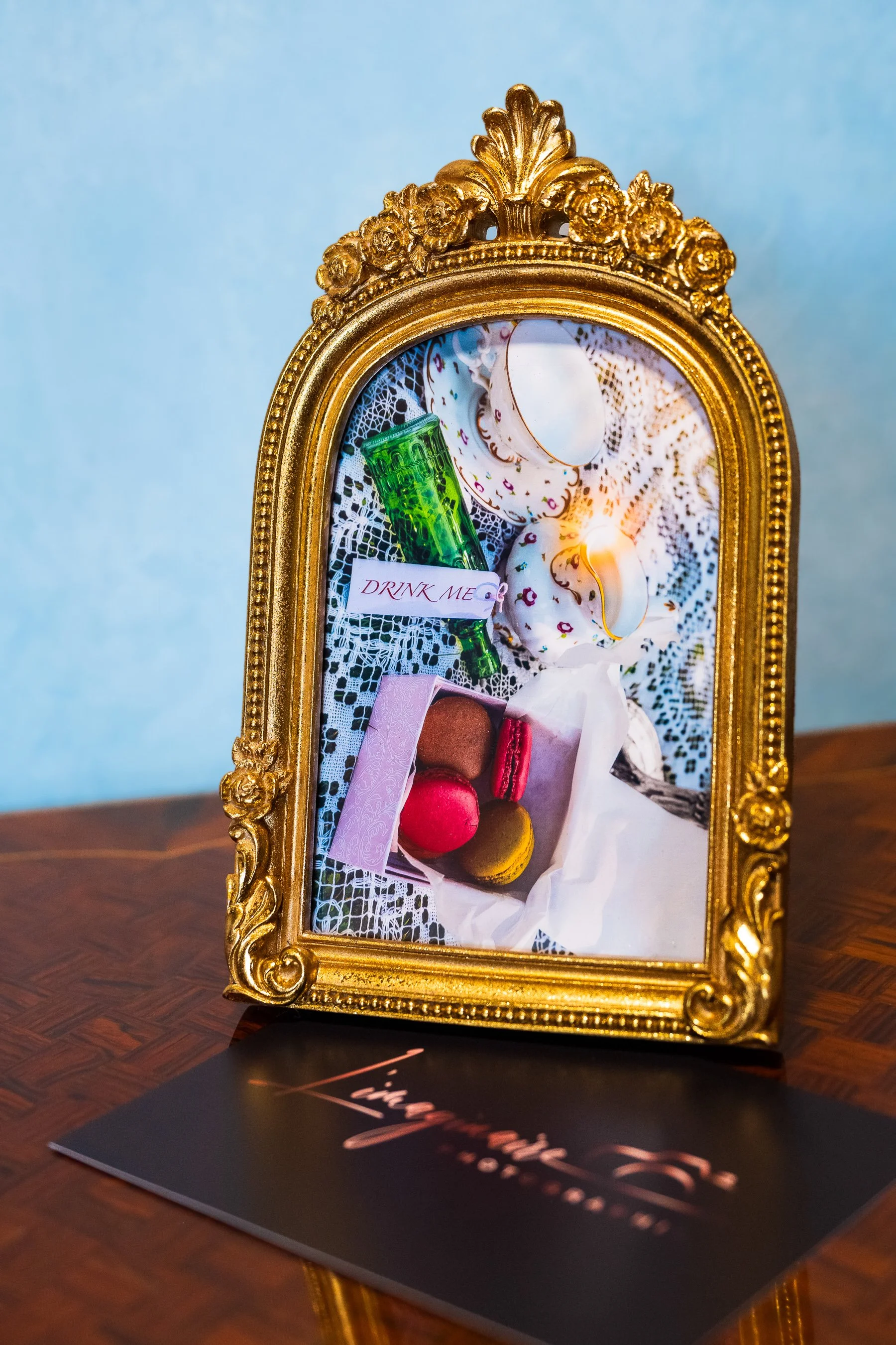 Le Pays des Merveilles - Cadre vintage ou moderne