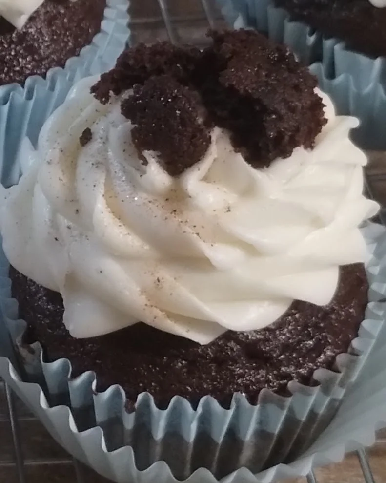 CHOCOLATE CUPCAKE DELIGHT- 1/2 Dozen