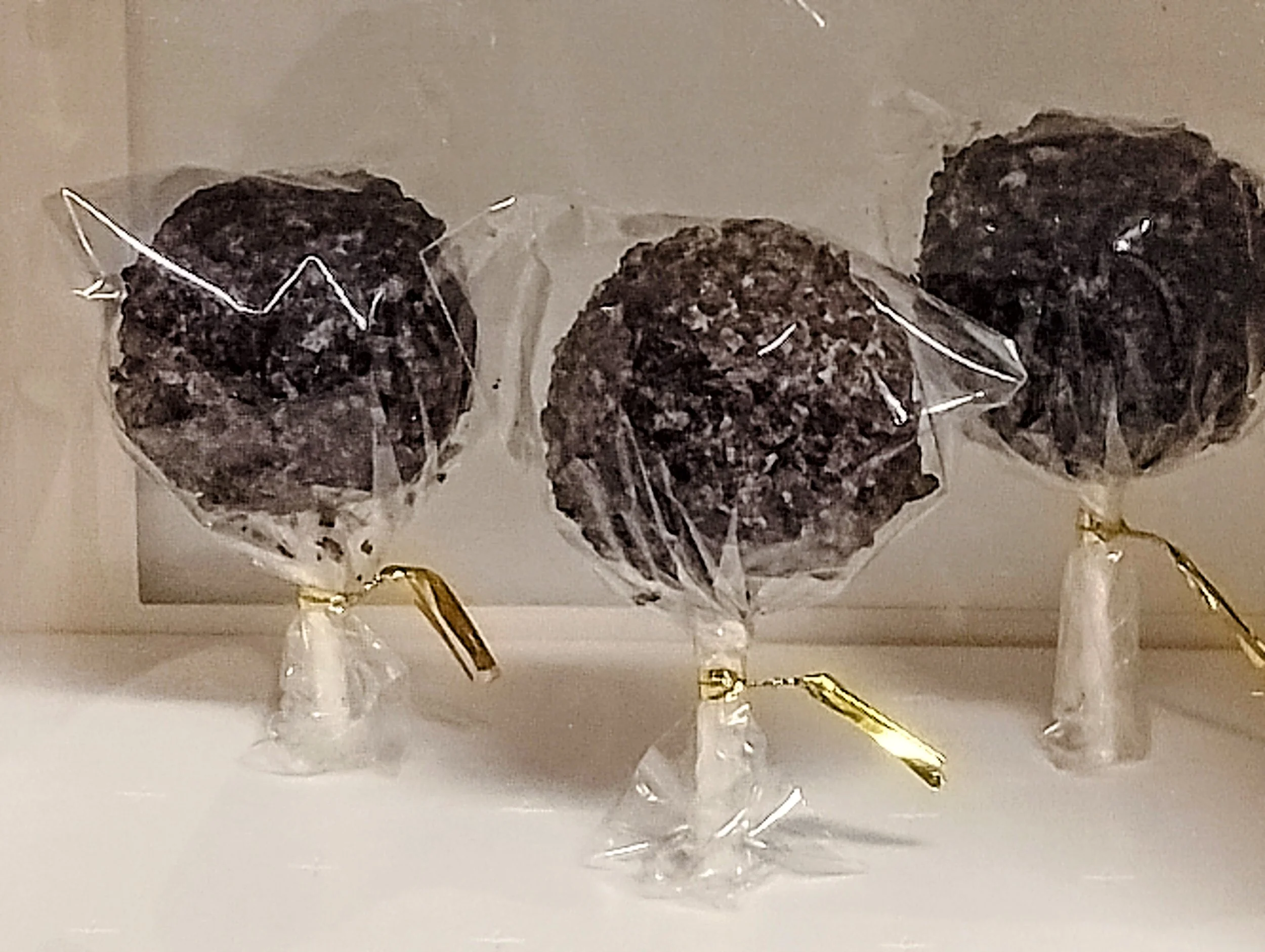 chocolate crunch cake pop.jpg