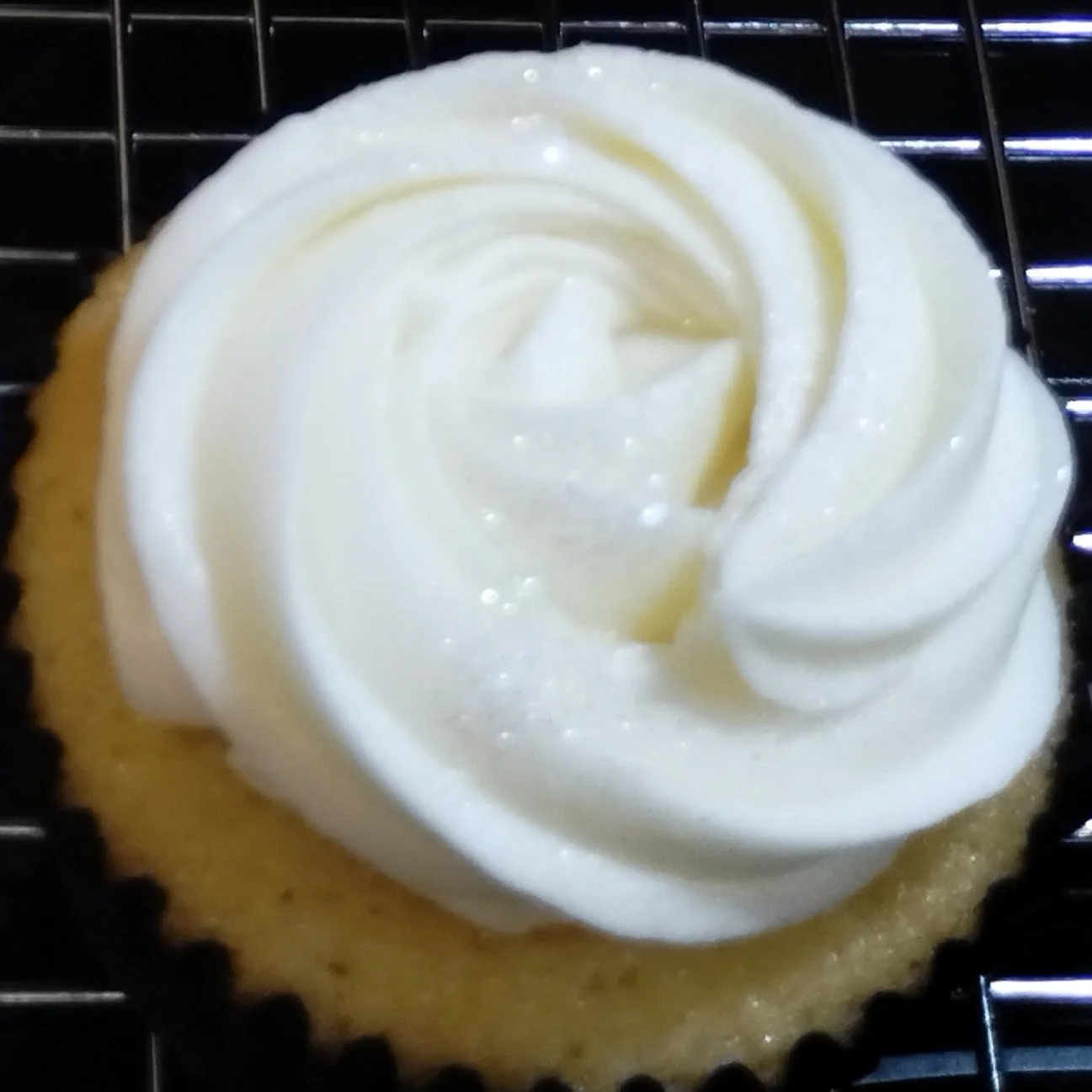 VANILLA CUPCAKE DELIGHTS- Dozen