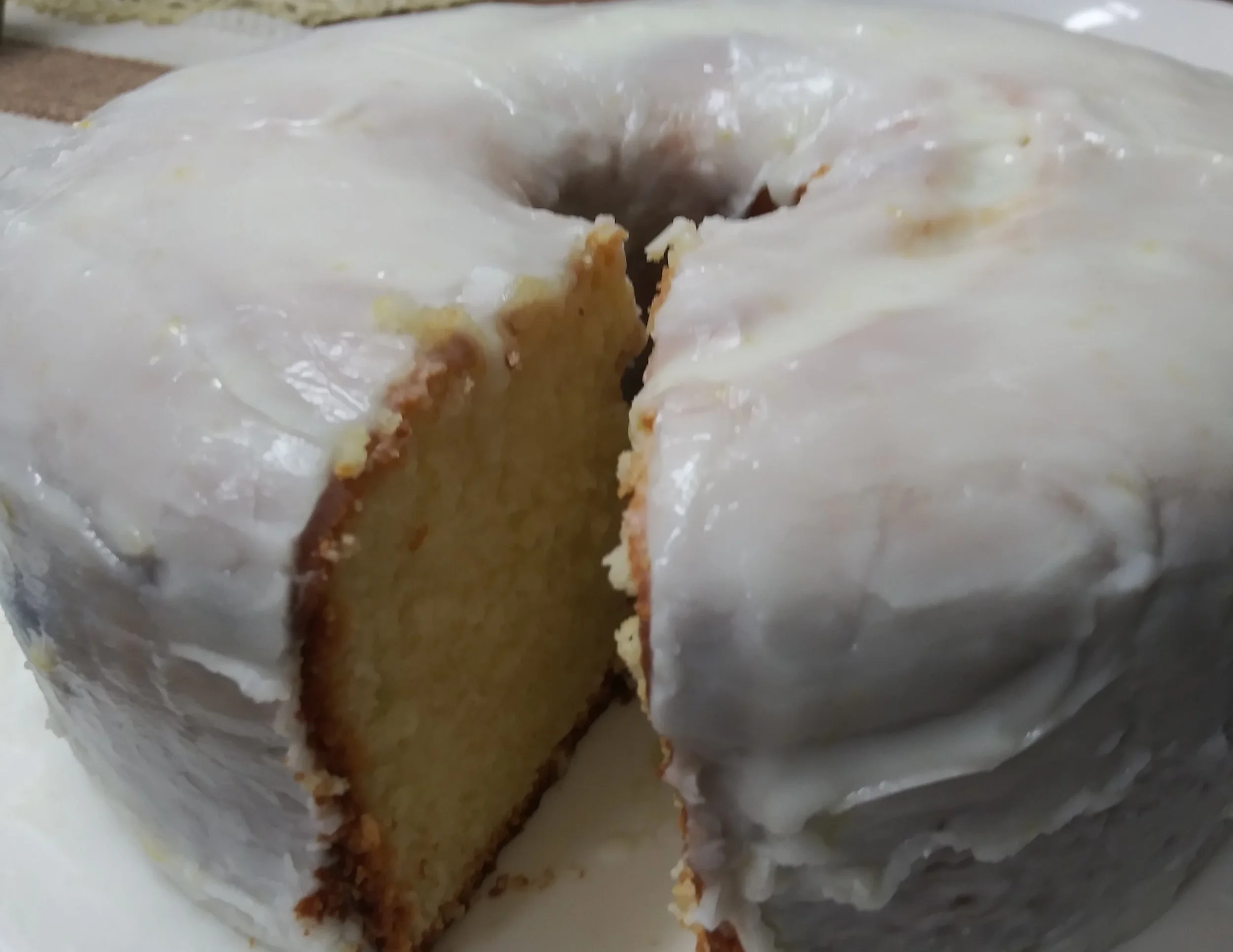 LEMOND POUND CAKE WITH GLAZE.jpg