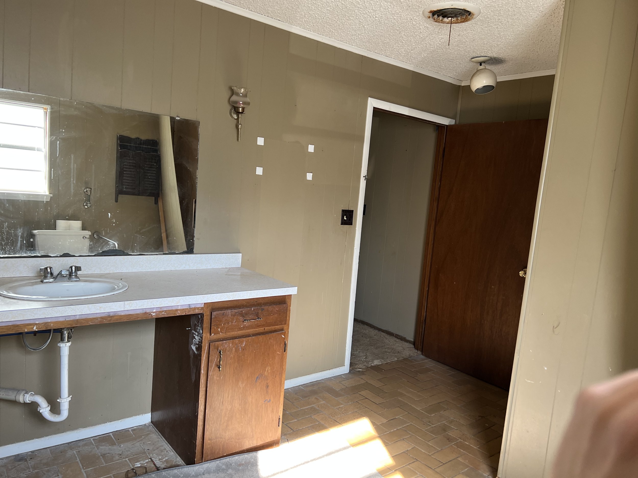 IMG_0015 Courtney.jpeg