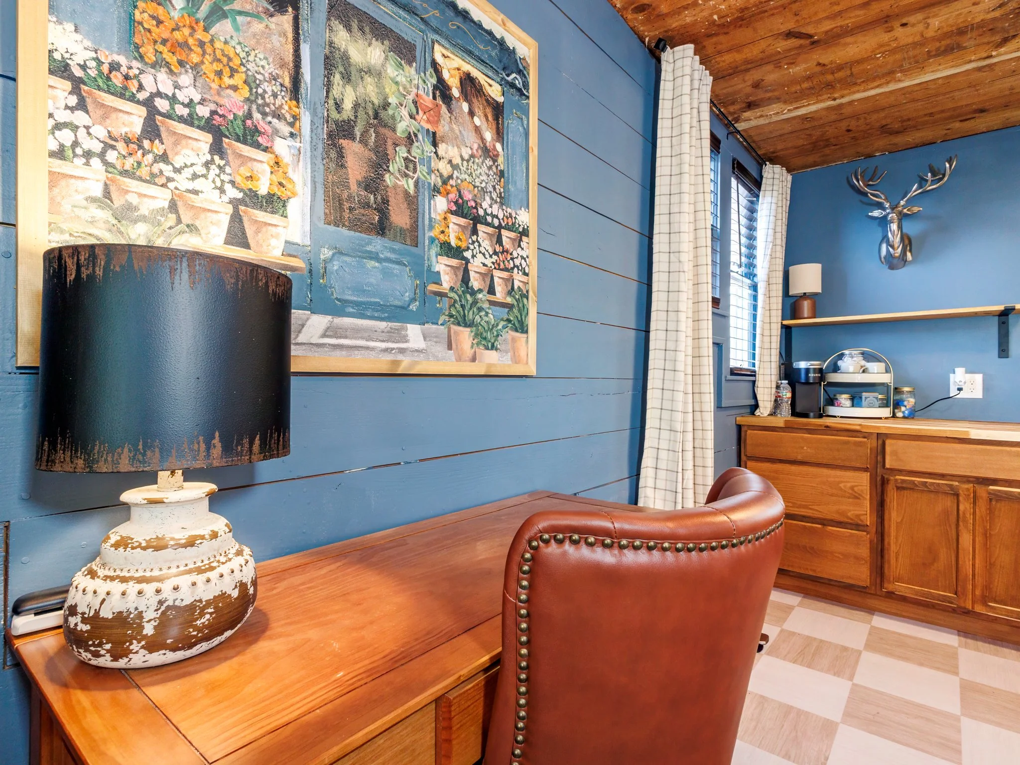 03_upstairs2048 (5 of 10).jpg