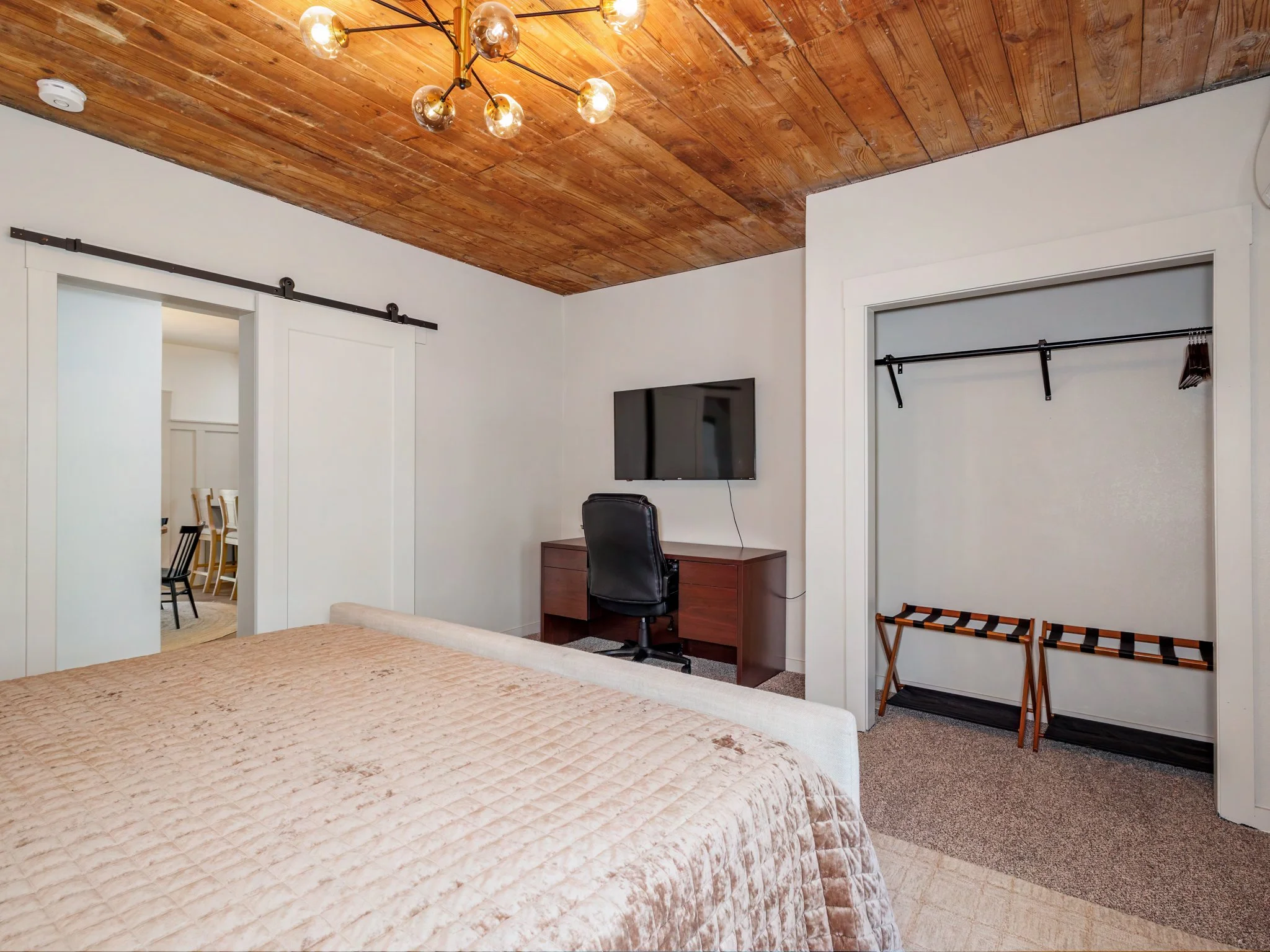 02_downstairs2048 (20 of 21).jpg