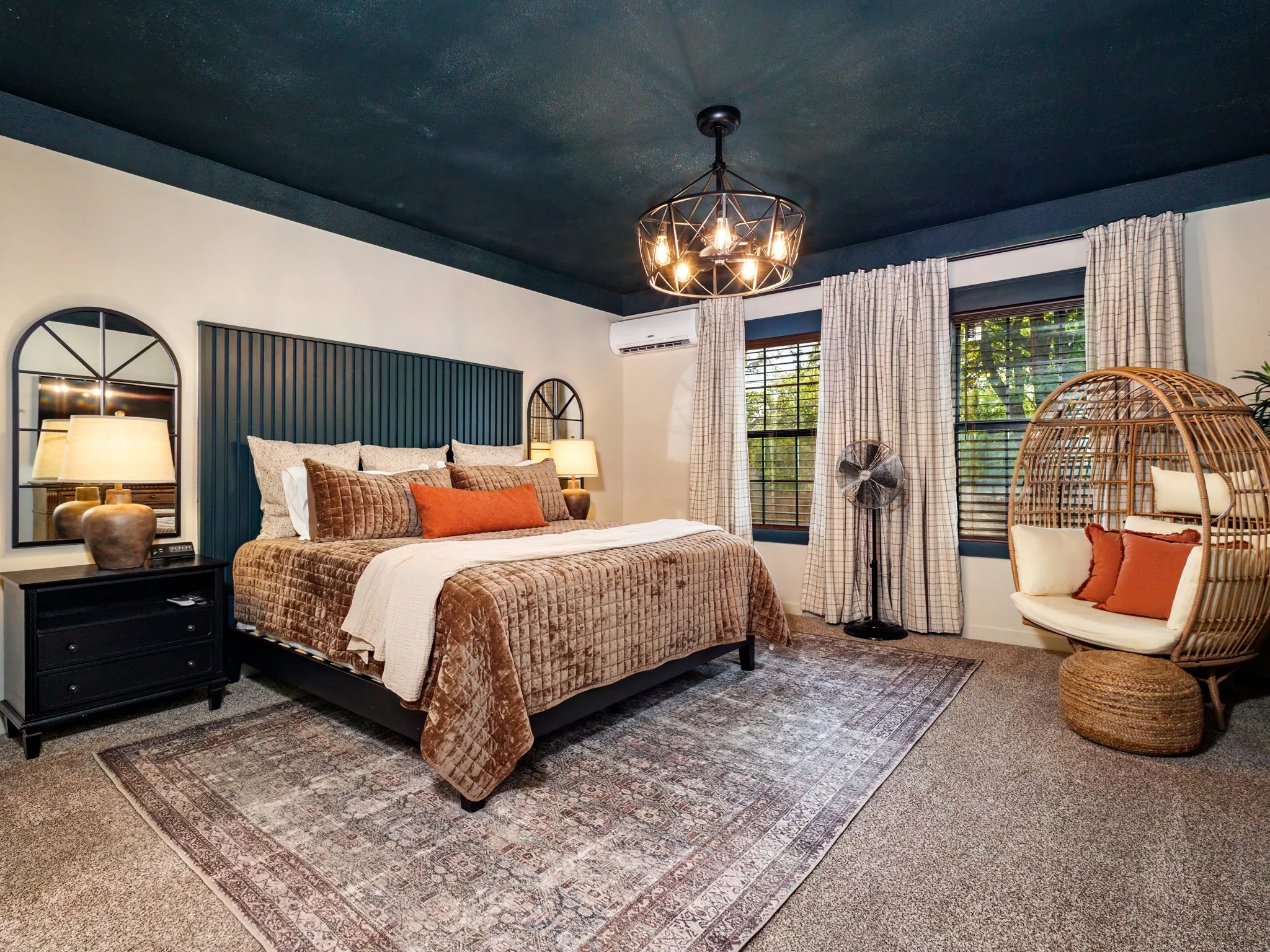 02_downstairs2048 (13 of 21).jpg