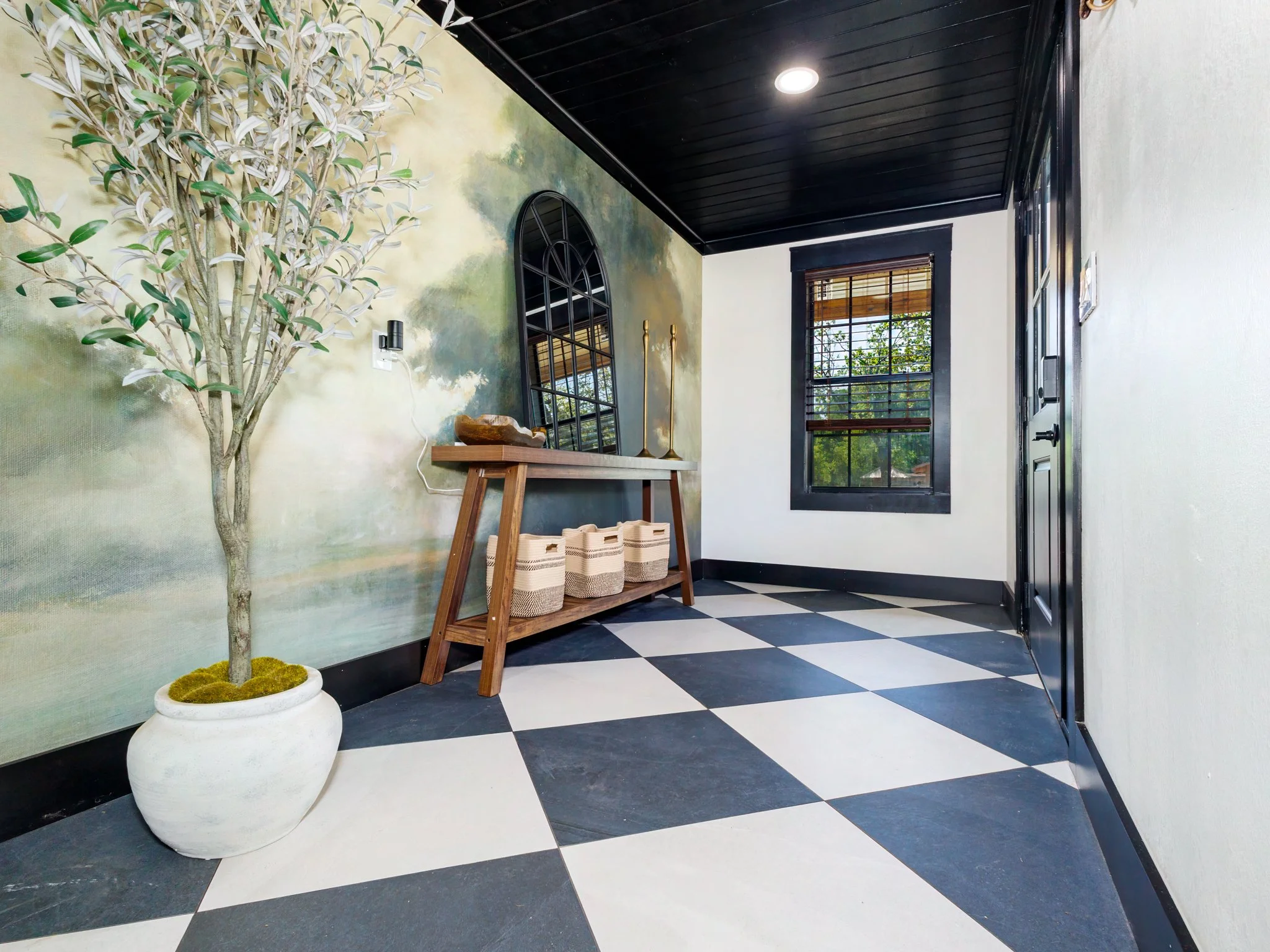 02_downstairs2048 (5 of 21).jpg