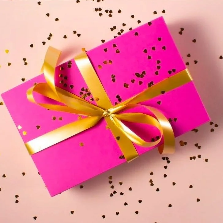 The Gift that keeps on giving 🤭 Did you get a gift that was sweet but just not you&hellip;.or maybe you already have - consider donating to our feel good kits for women in need! We will assemble on Jan 14th - so pass on and help others feel the love