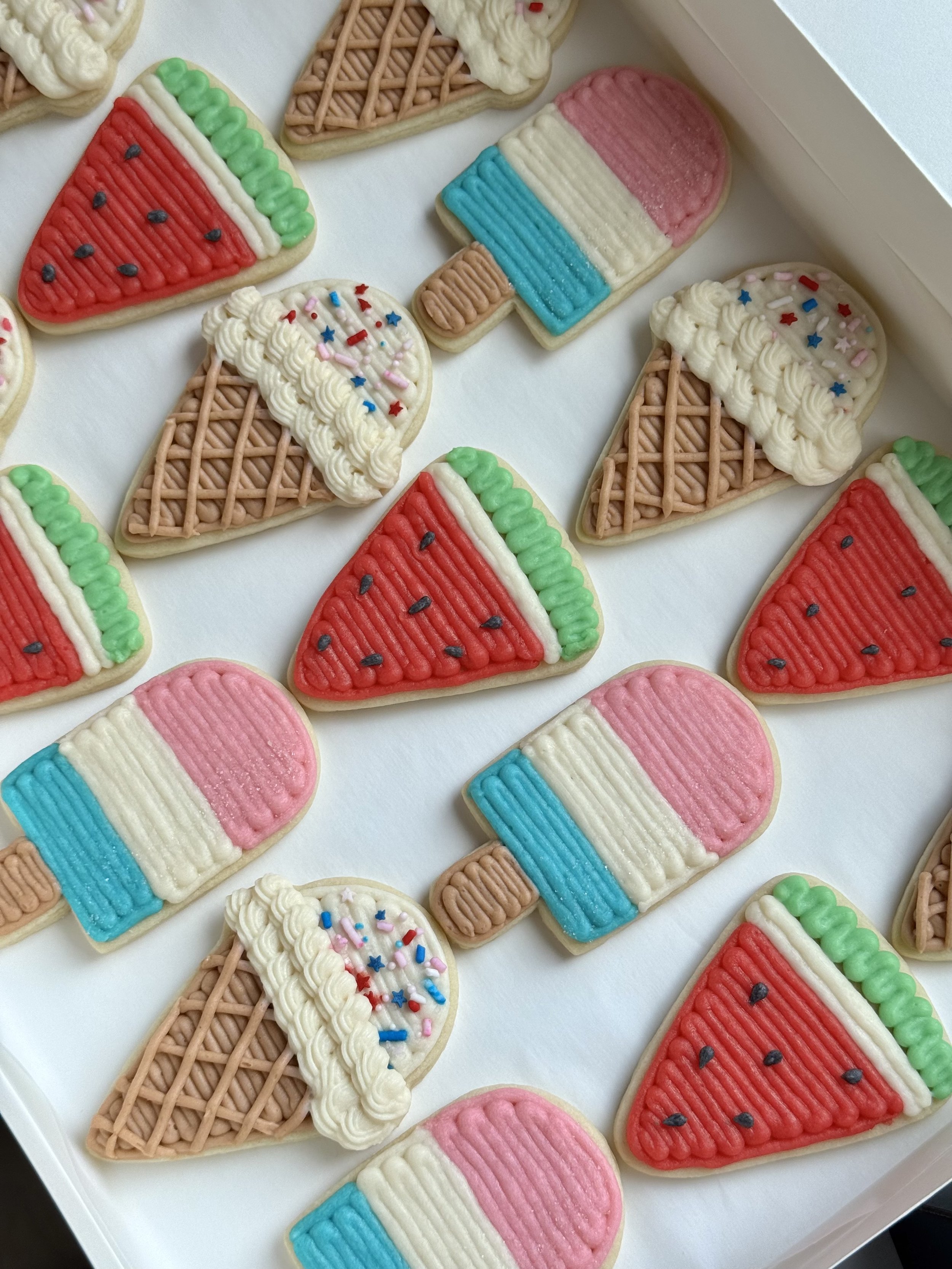 Seasonal Buttercream Sugar Cookies (12 pcs)