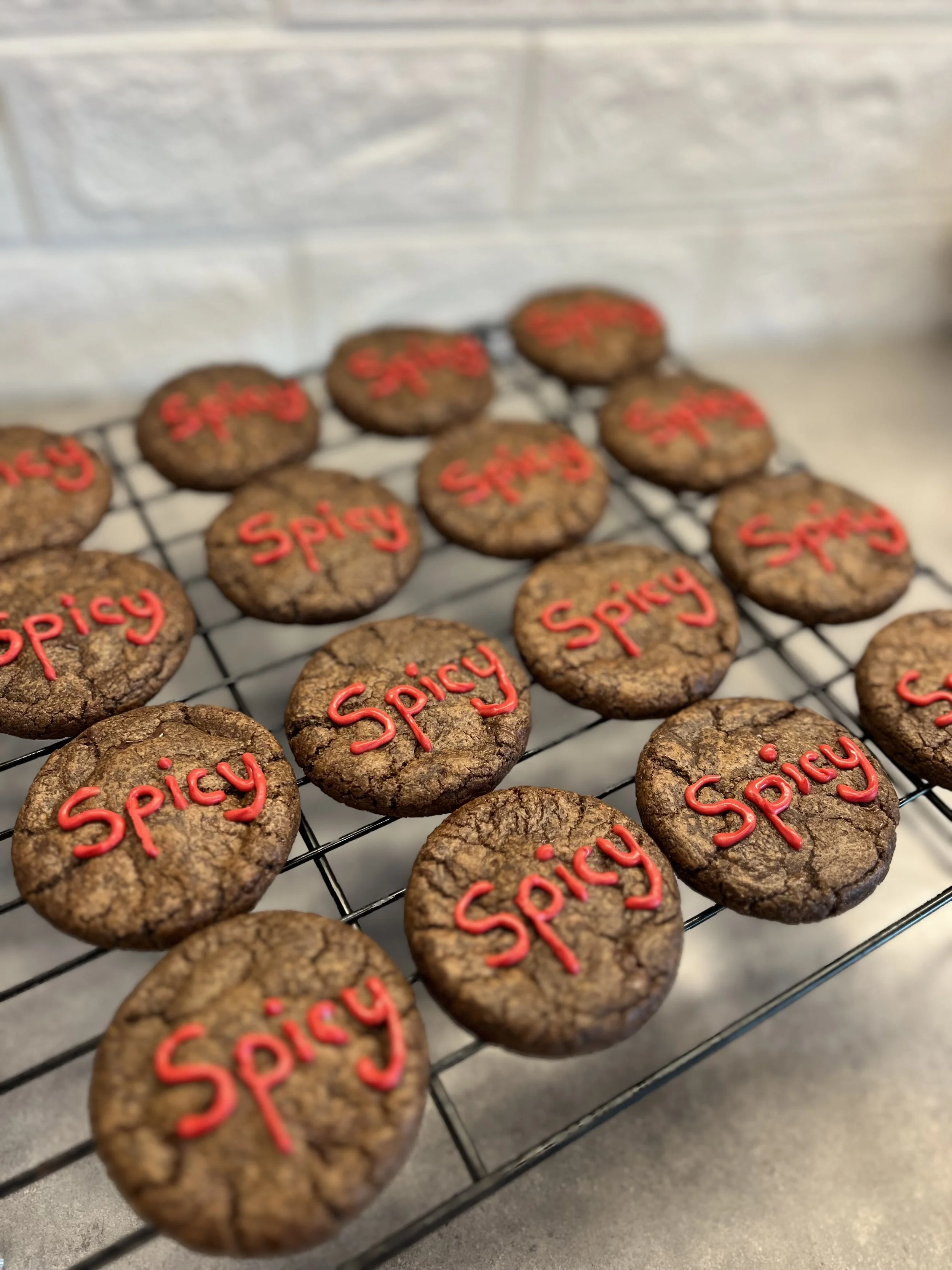 Spicy Dark Chocolate Cookies (12 pcs)