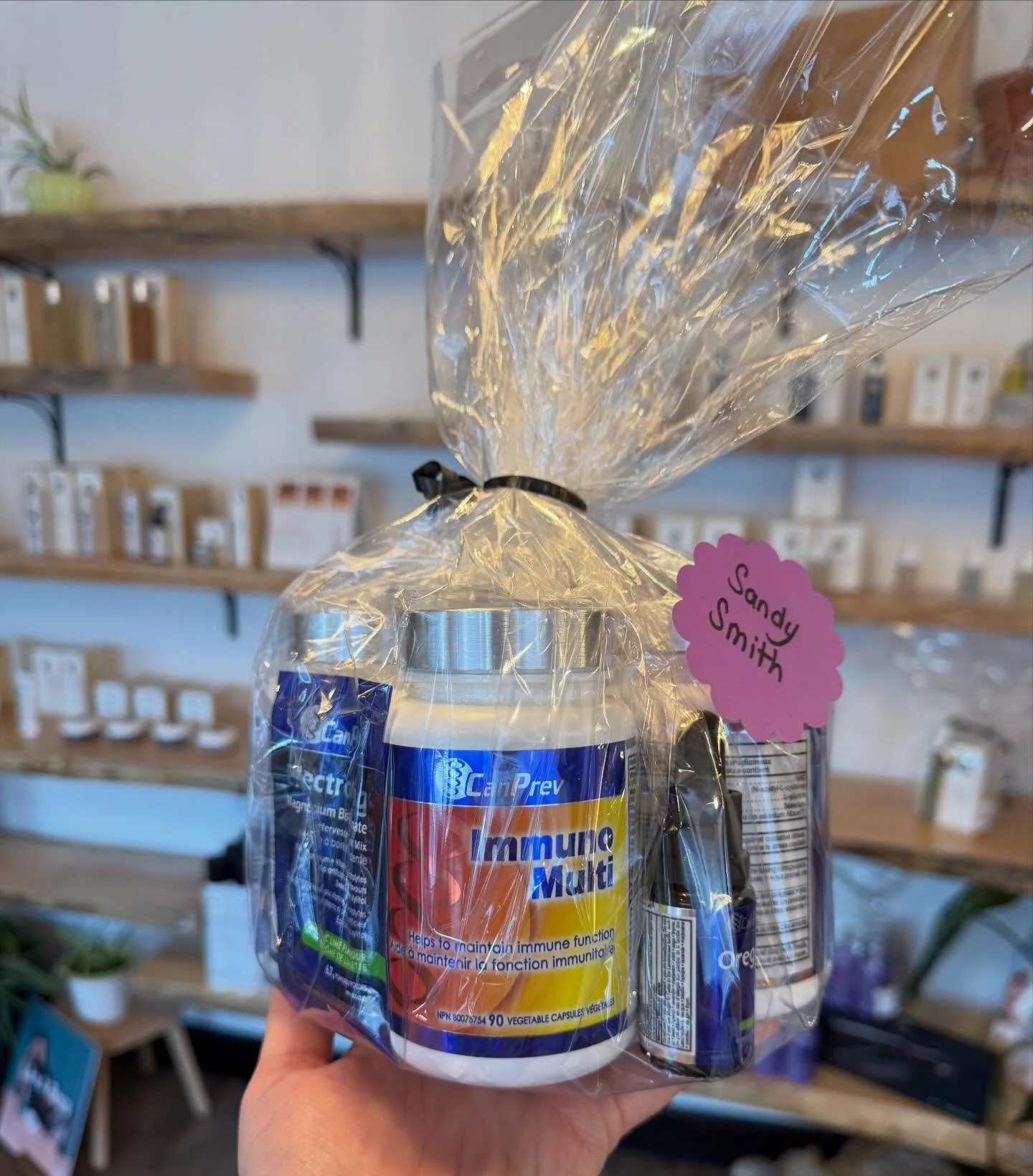 Congrats Sandy Smith on being the winner of our Holiday giveaway! 🎉