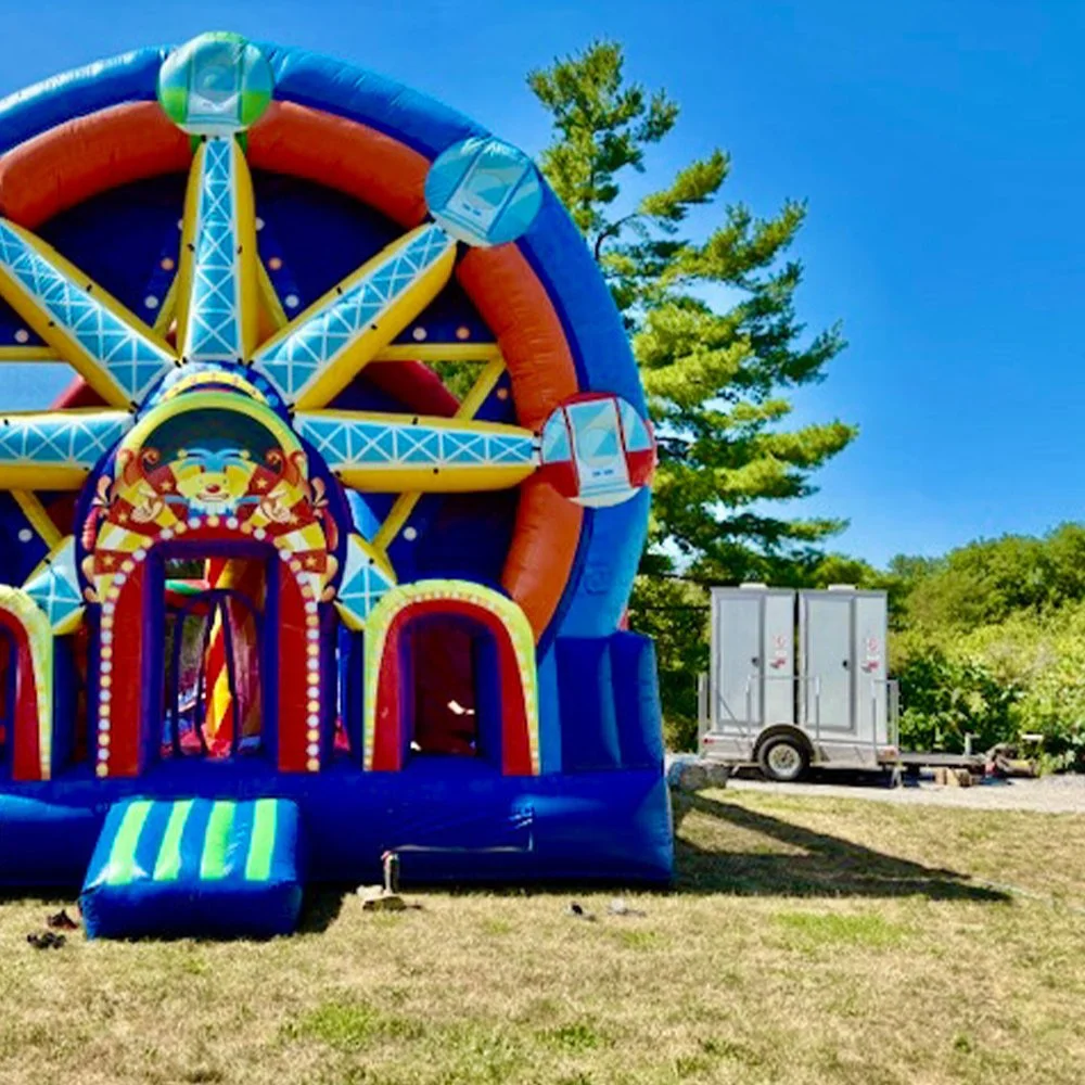 2Stall-Solar-Bouncy-Castle.jpg