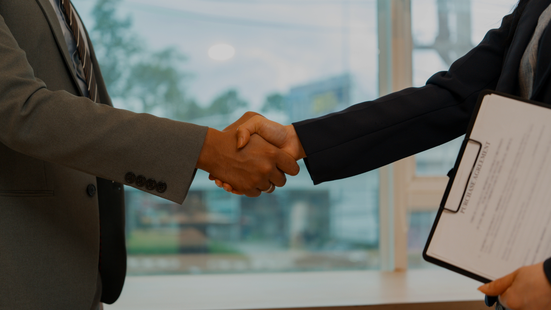 Ein Mitarbeiter von Gastrolyze der für einem Kunden einen hervorragenen Deal mit einem Lieferanten geschlossen hat.