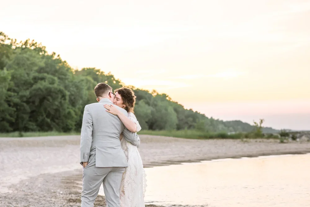 Mei+Lin+Barral+Photography_Chicago-queer-beach-forest-intimate-wedding-555.webp