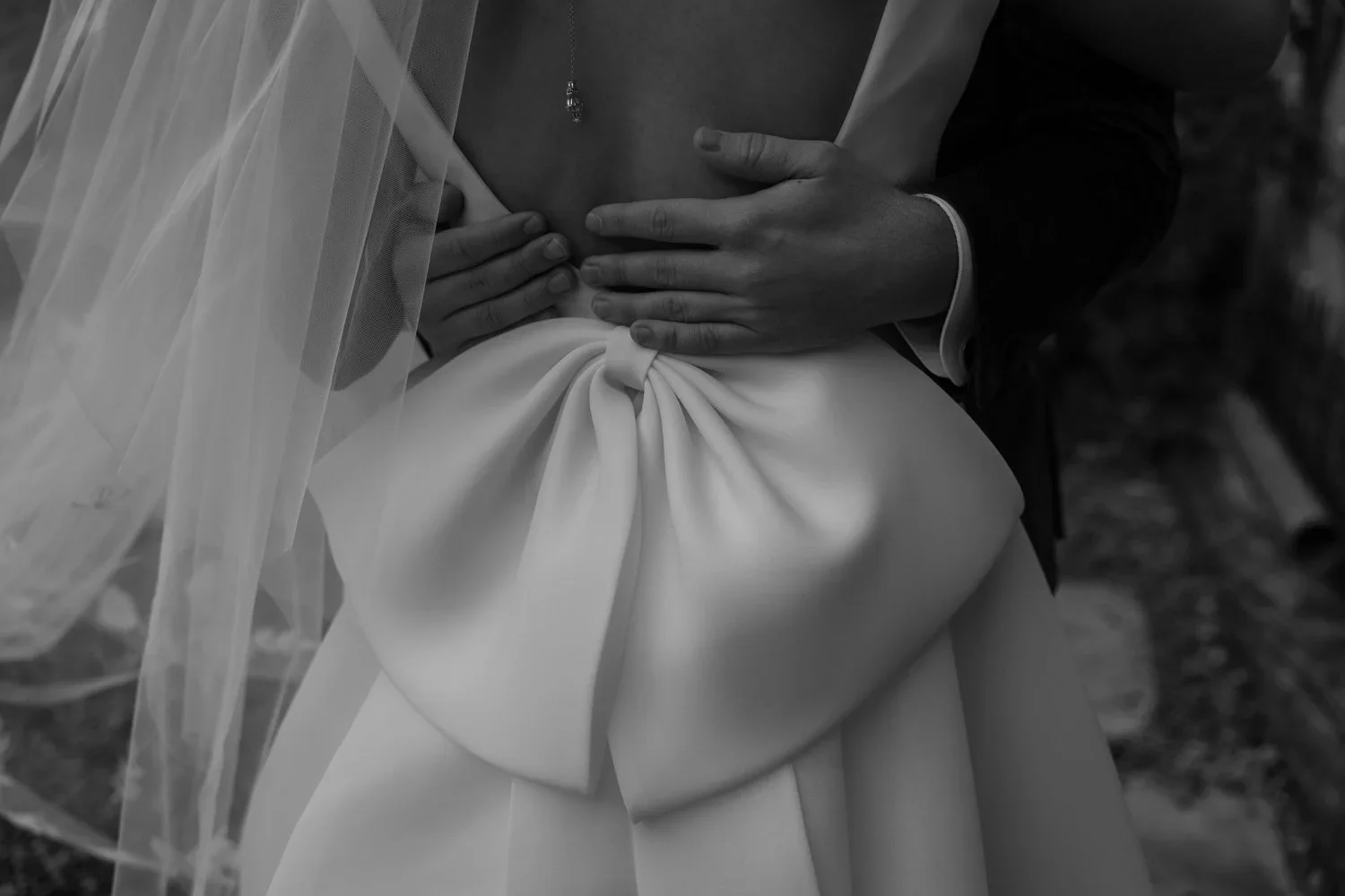 10 Easy Ways to Incorporate Eco-Friendly Practices into Your Wedding Planning