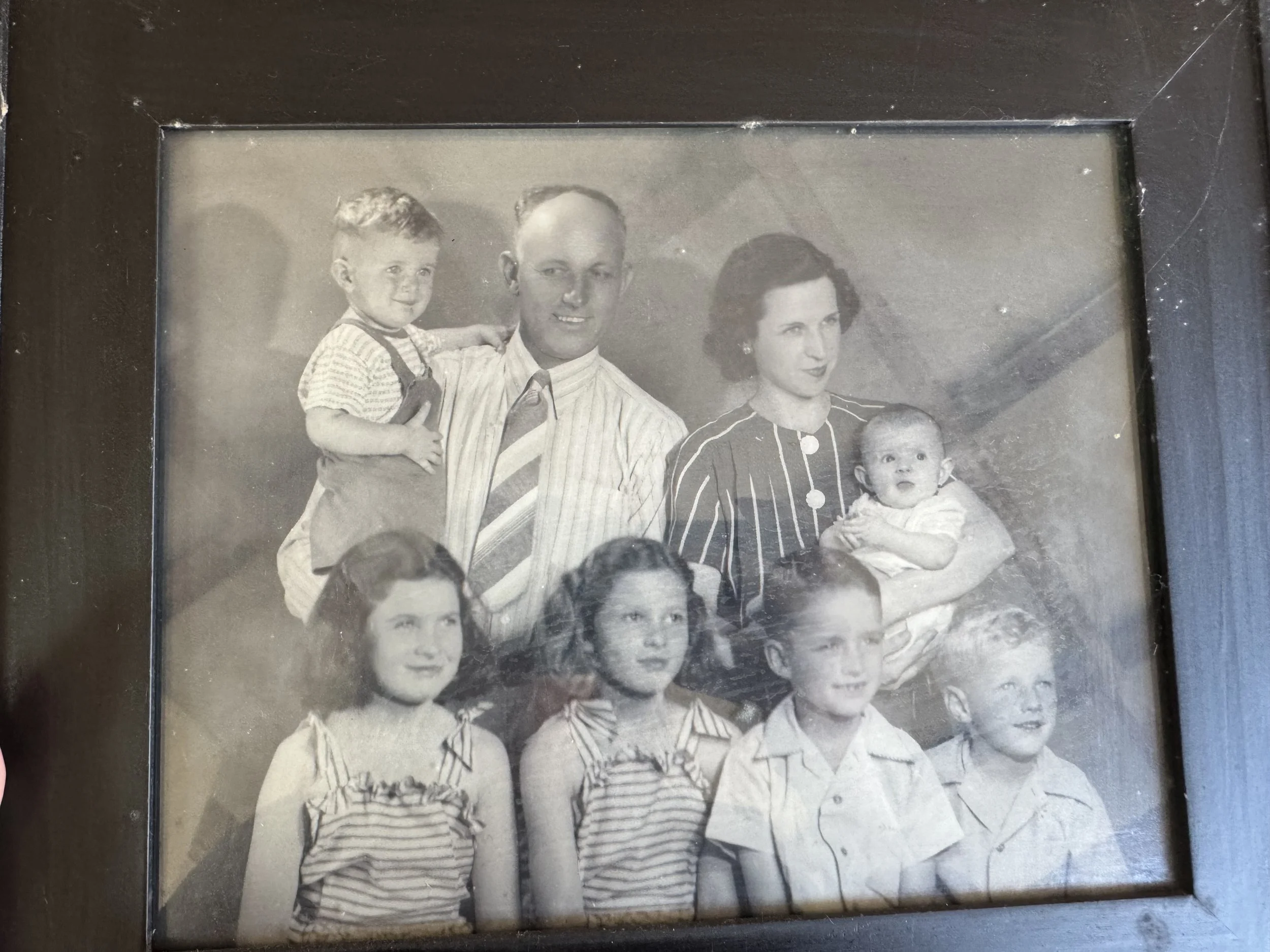 WH and Addie with 6 of 7 children, Walter Mcphail, Steve Mcphail, Floyd McPhail, Mary McPhail (Cannon), Hazel McPhail (Shumacher), Elaine McPhail