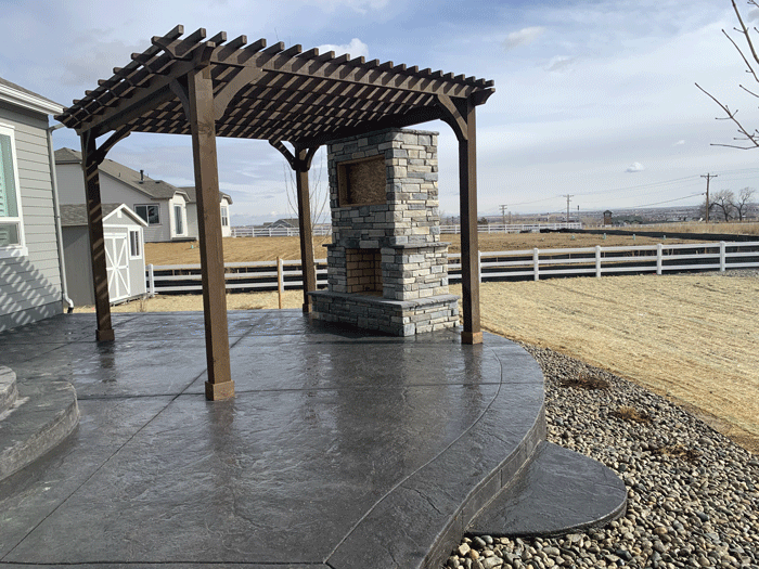 timnath-outdoor-kitchen-firepit.png