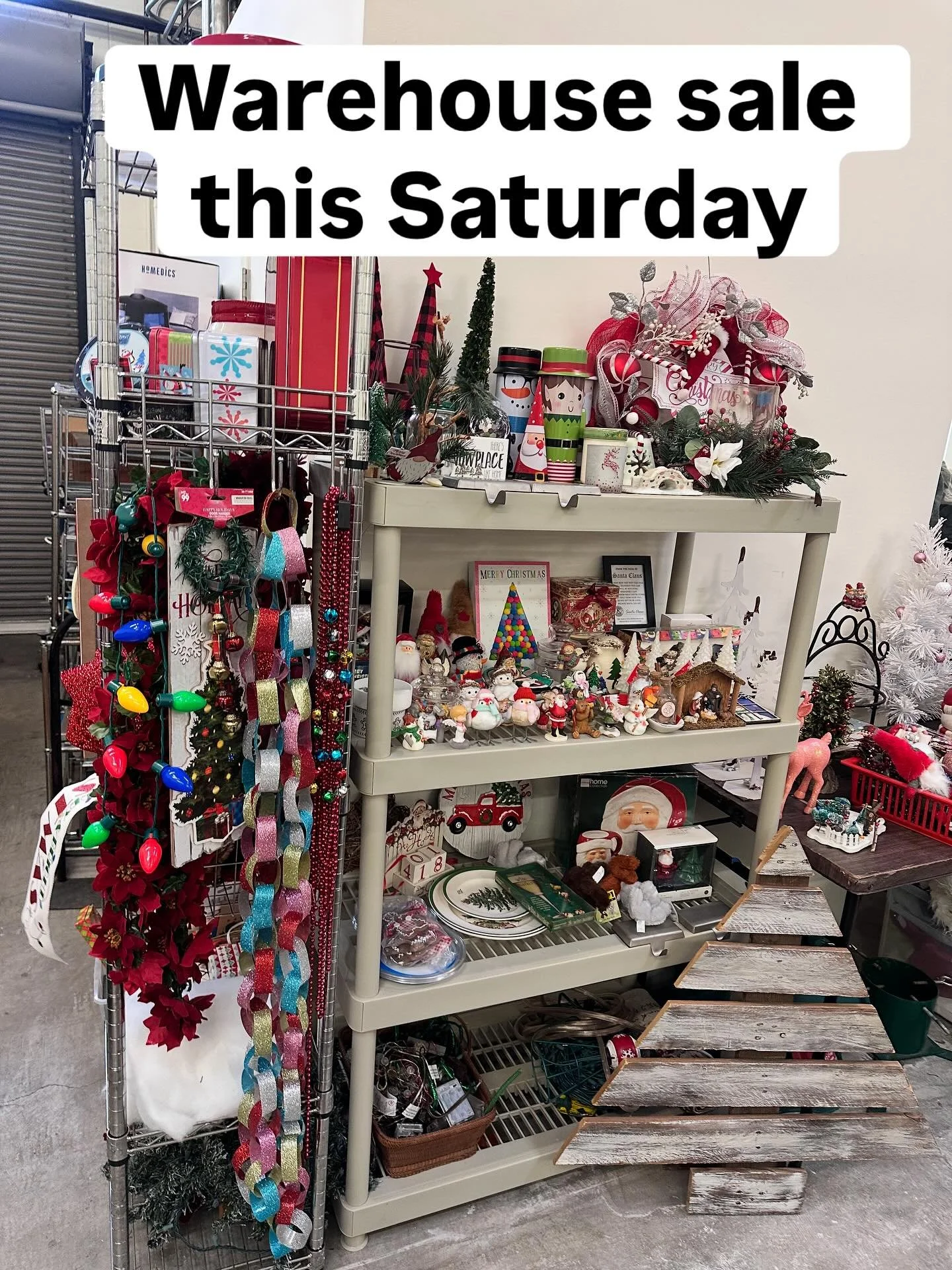 See more photos- 

https://www.estatesales.net/CA/Canoga-Park/91304/4689087