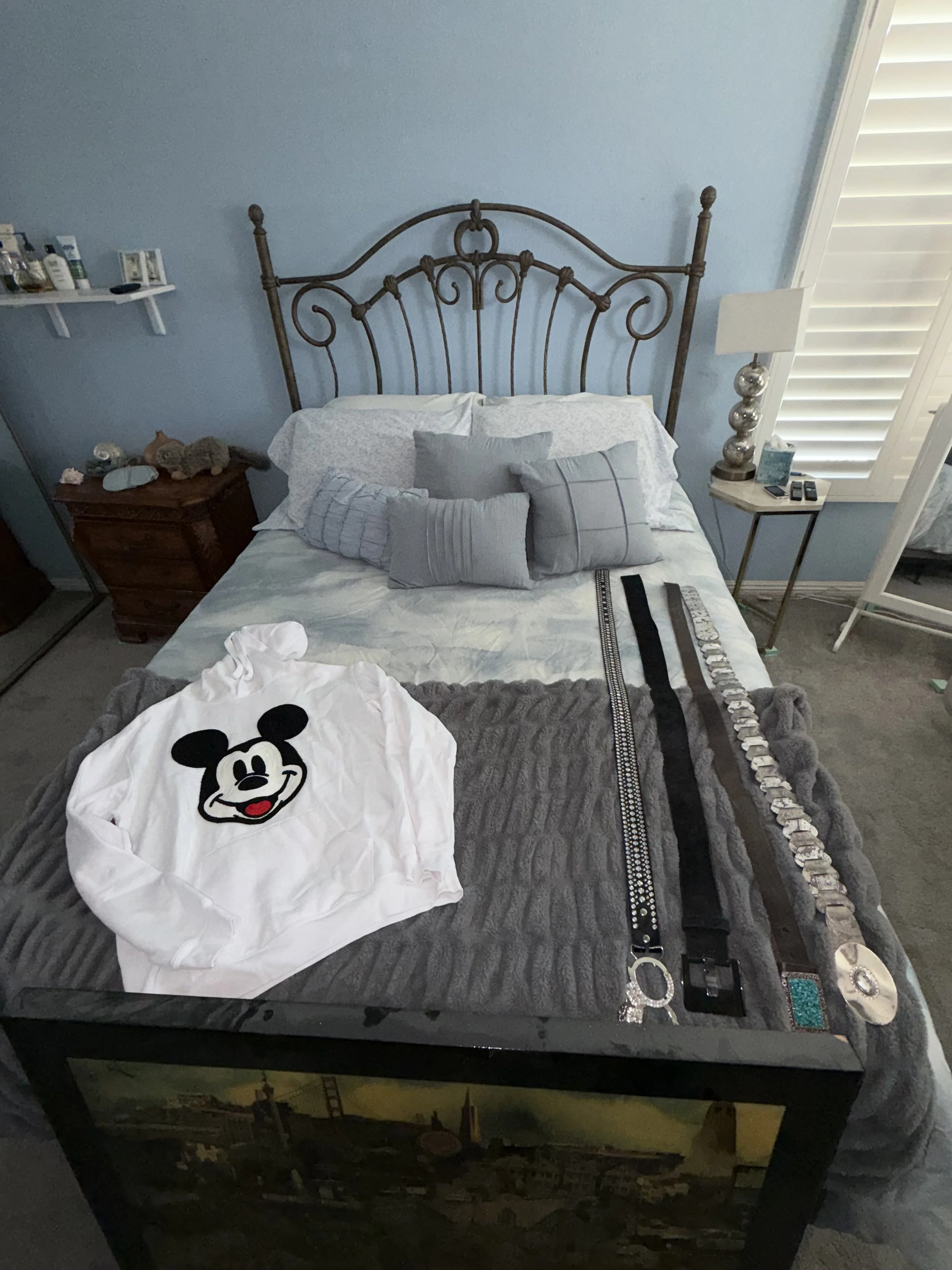Santa Clarita 2 Day Sale