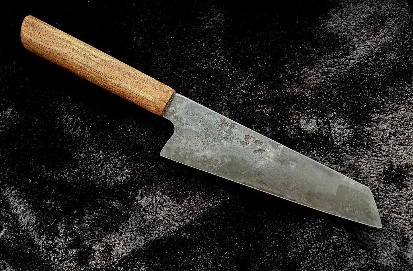 This hand-crafted culinary tool is built for performance, finished and ready to go. Forged from Wolfram Special Steel (Tungsten Steel) and hardened to 64 HRC, it holds an edge exceptionally well and is designed to handle serious kitchen work without 