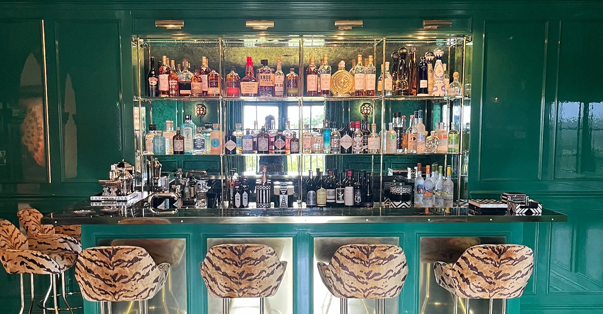 Pebble Beach brass bar front view