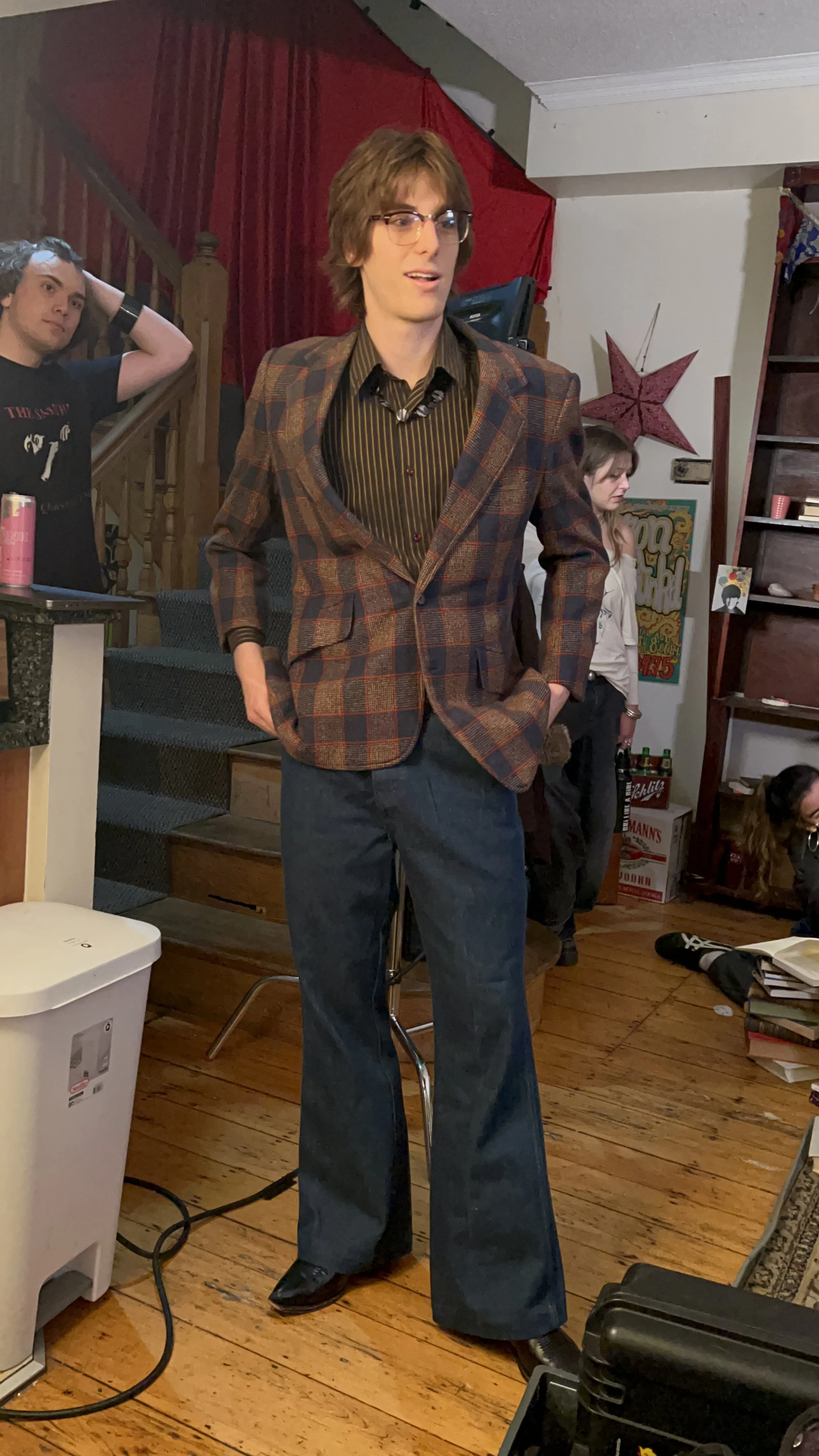 Rob: Extroverted and magnetic, naturally able to make those around him feel comfortable. He quickly commits to significant others, erroneously molding his identity around who they see him as.