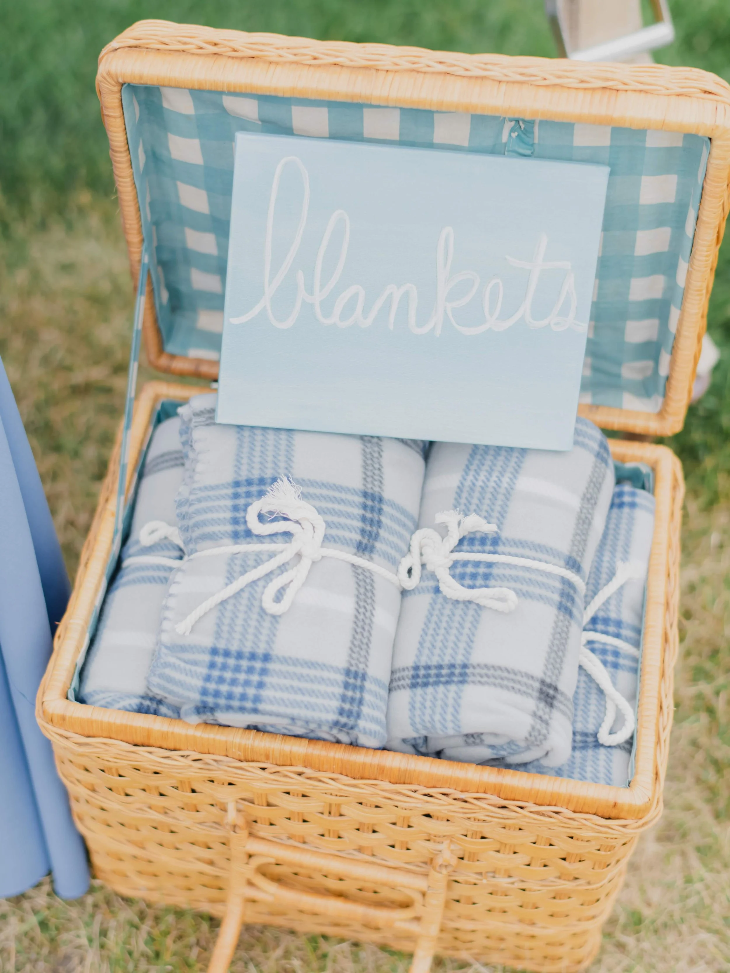 cape-cod-wedding-photographer-pelham-house-resort-elizabeth-and-john-746.jpg