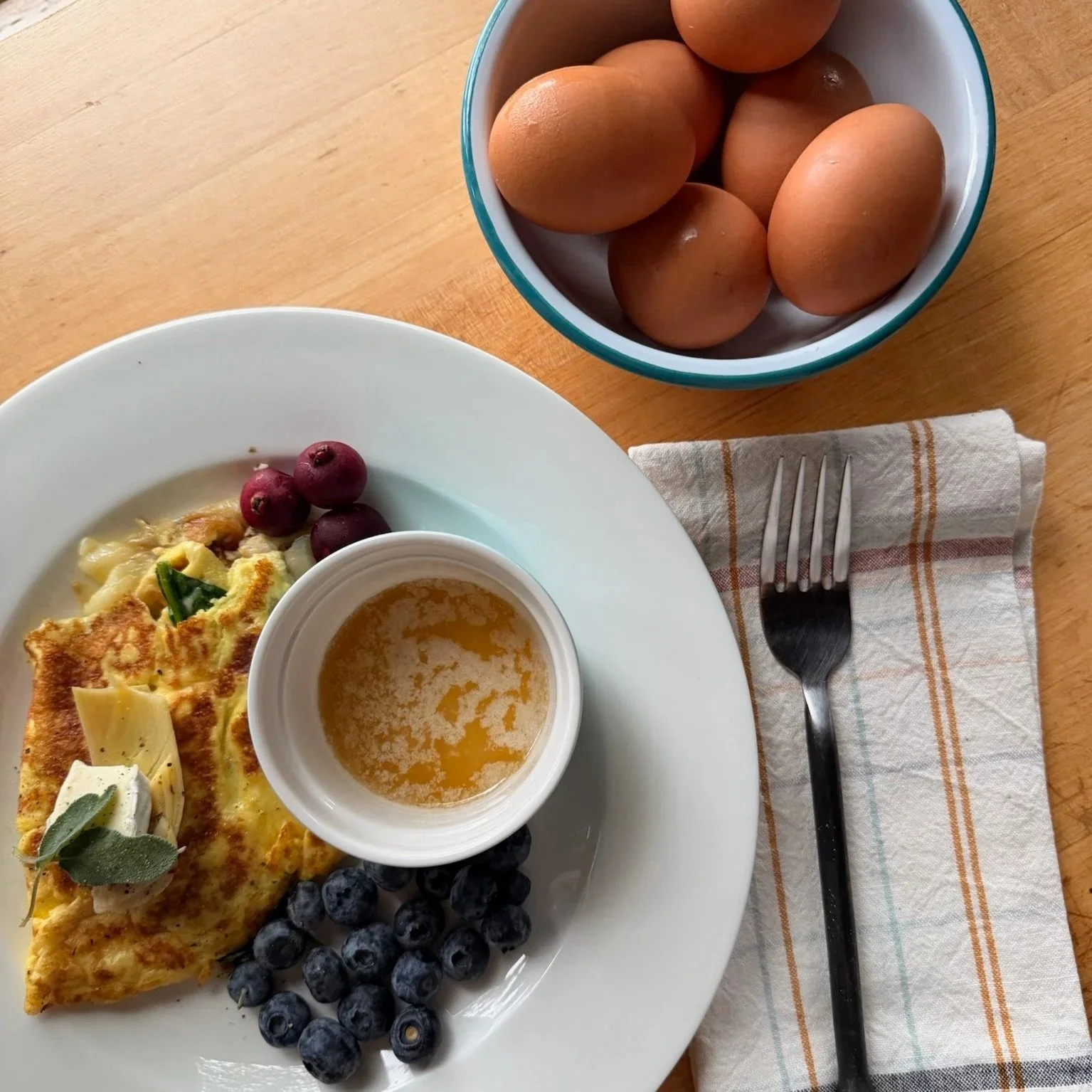 Soufflé Omelette with Spinach, Artichokes and Brie