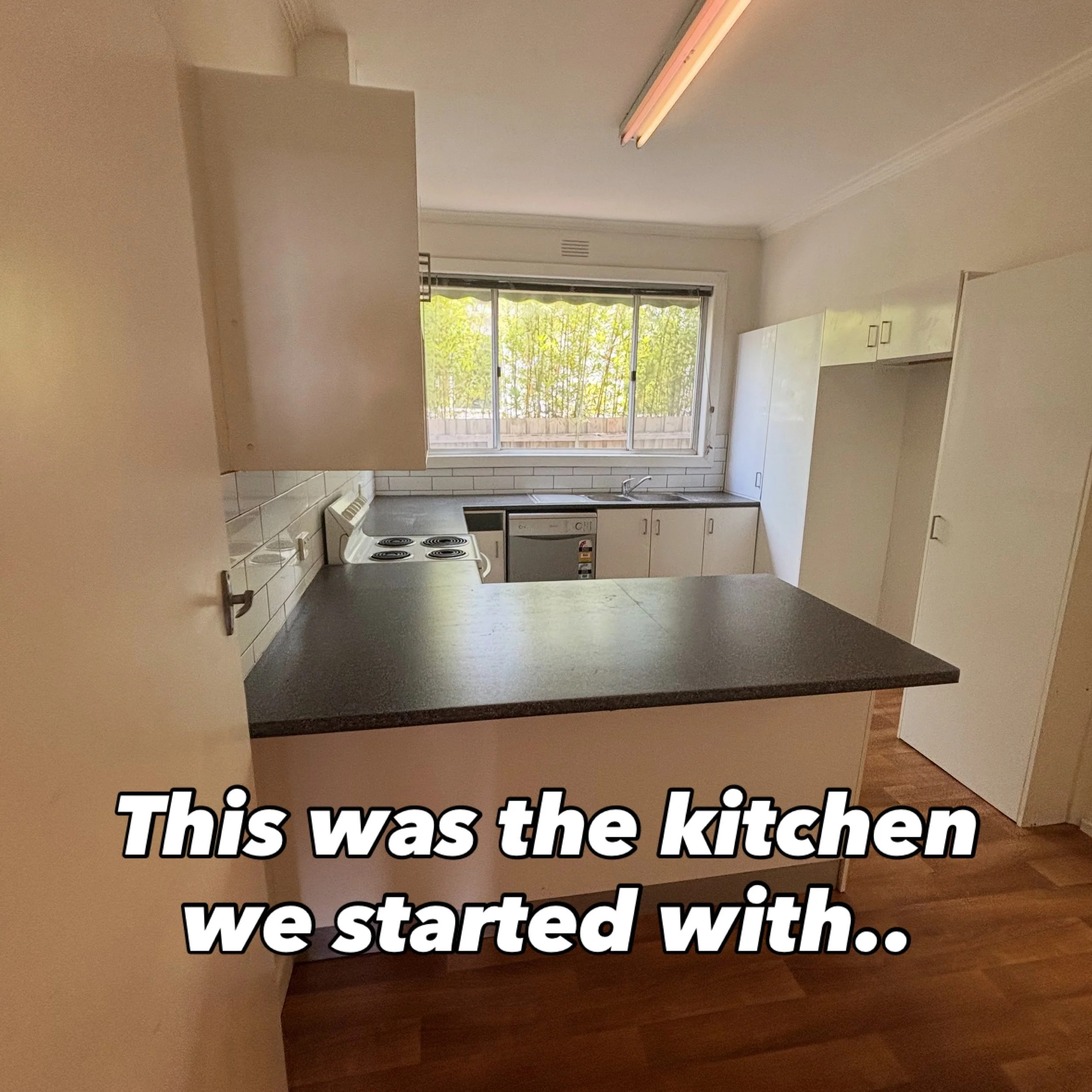 How do you think it turned out.. 😍

#renovation #kitchentransformation