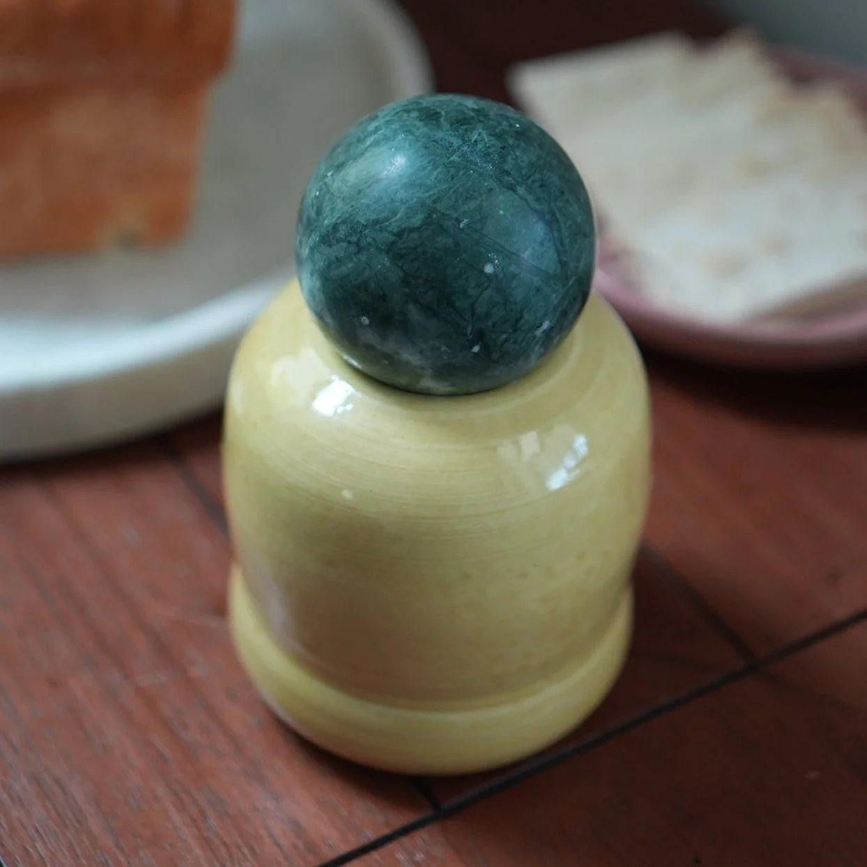 honey-jar-2.jpg