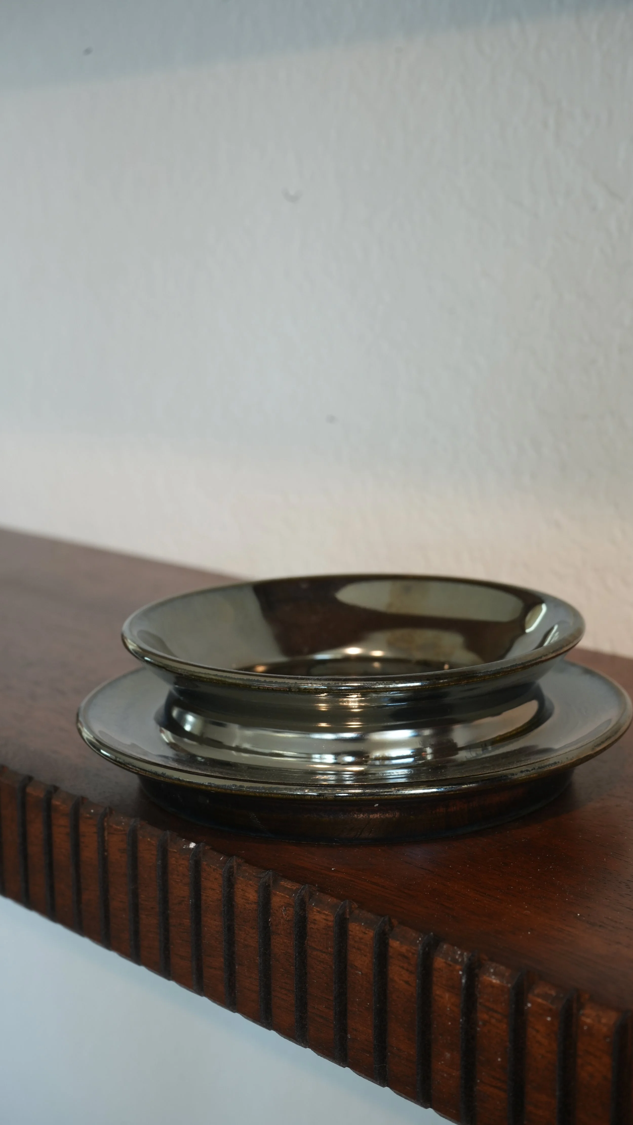 Smoke Pedestal Low Vessel