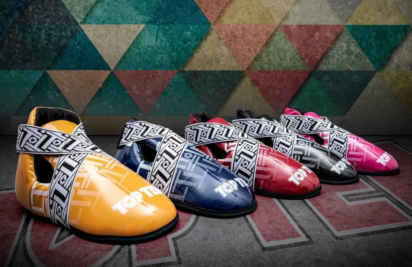 TOP TEN Kicks Superlights Prism