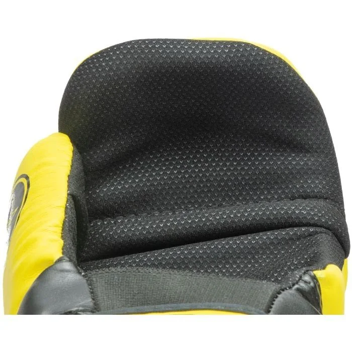 TOP TEN Pointfighter glossy block yellow black sparring gloves palm.jpeg