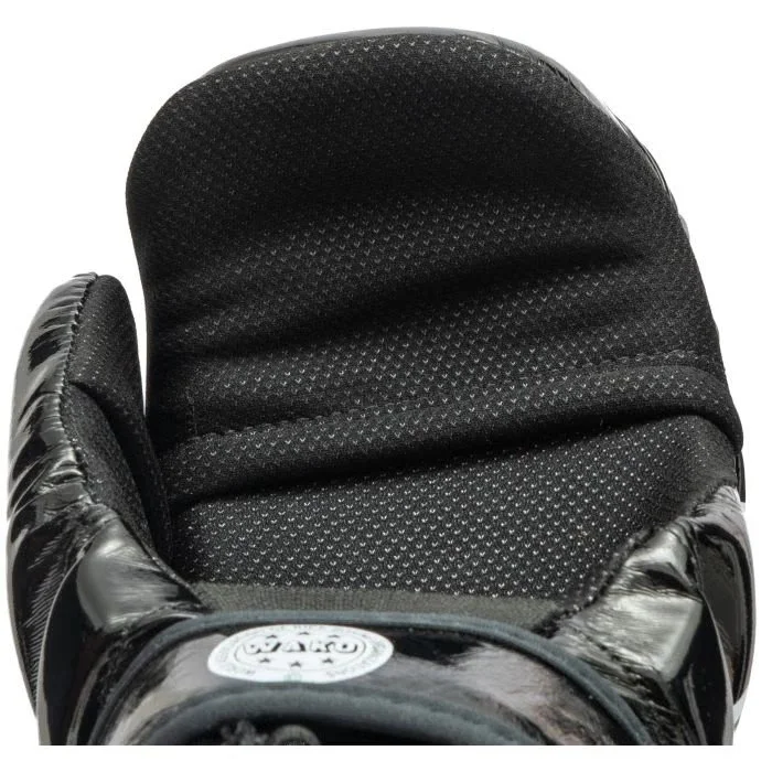 glossy block star blackwhite sparring gloves palm.jpeg