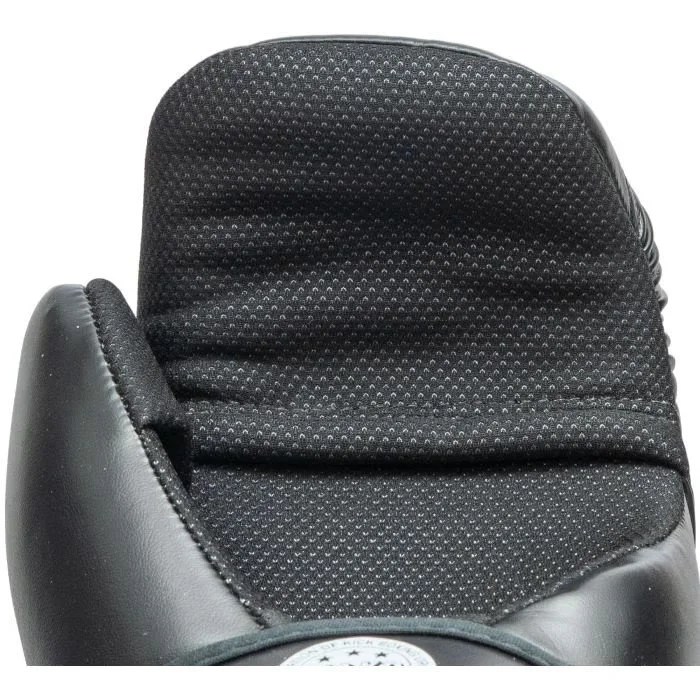 pointfighter black gloves.jpeg