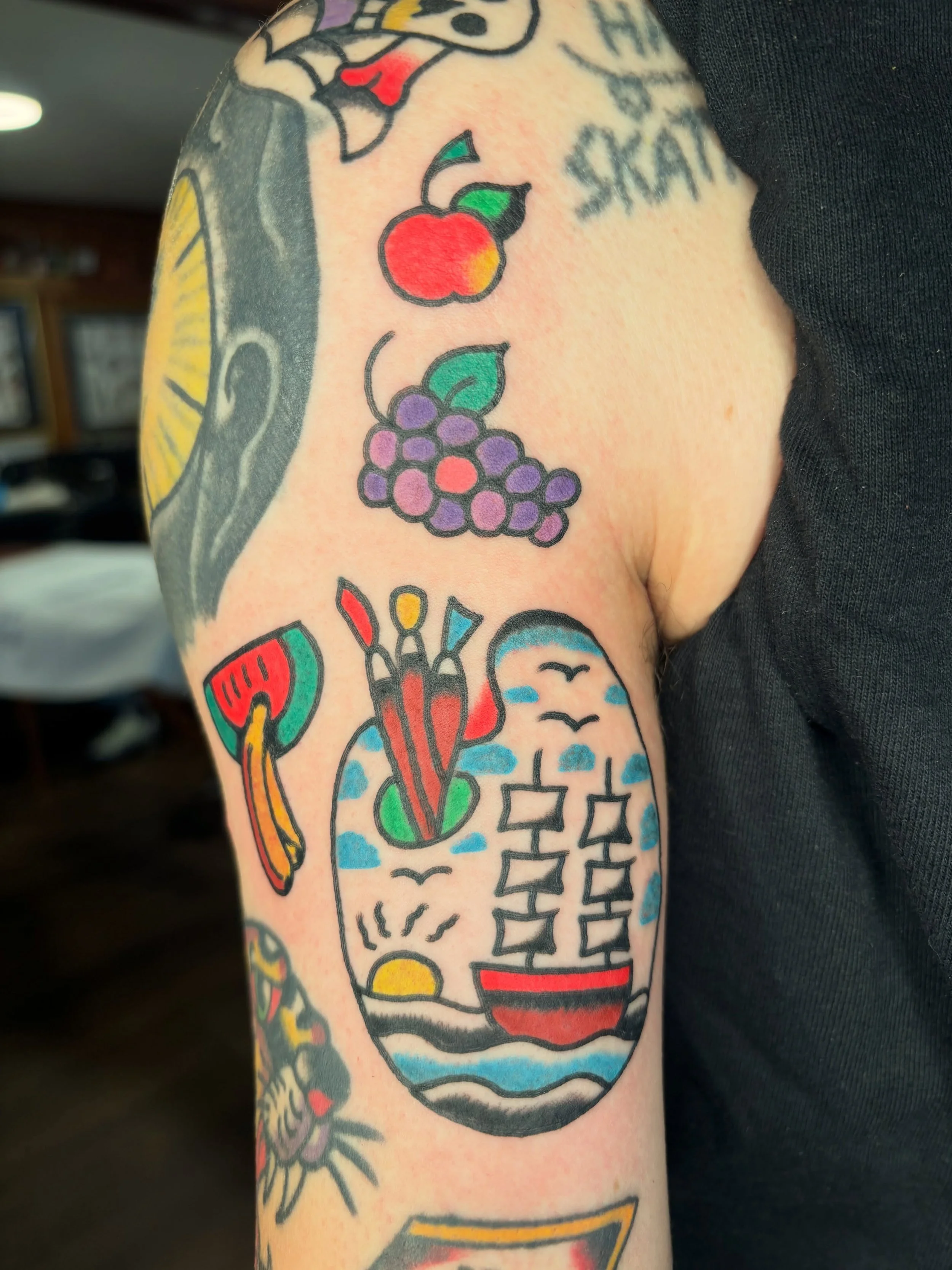 Let @sweetdave__ add some color to yo skin canvas 🍎🐛🎨 check out these bits 😋 DM HIM TO BOOK or catch him at the shop every Thursday and weekends!

#haightstreettattoo #haightashburytattooandpiercing #haightashbury #haightstreet #tattoo