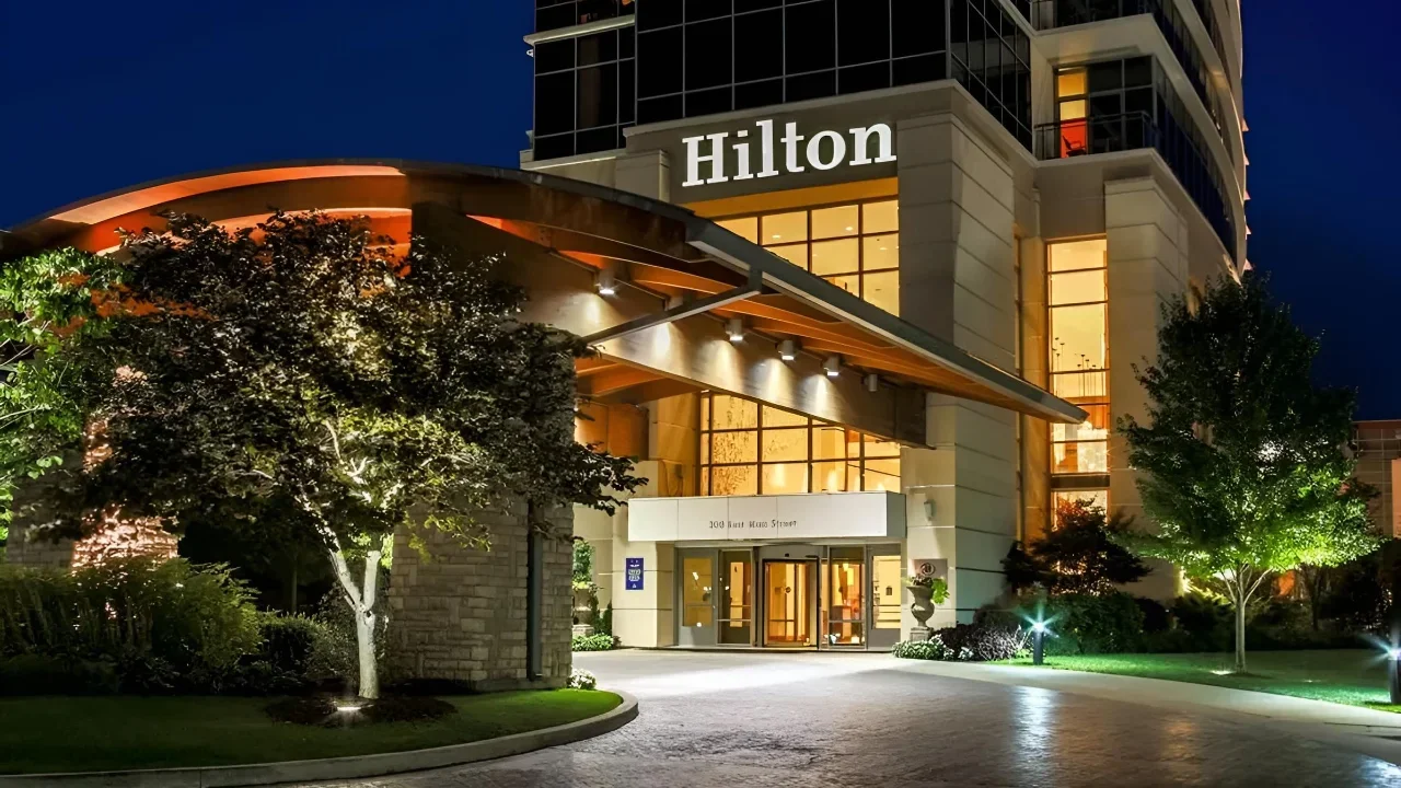 hilton-fotor.webp