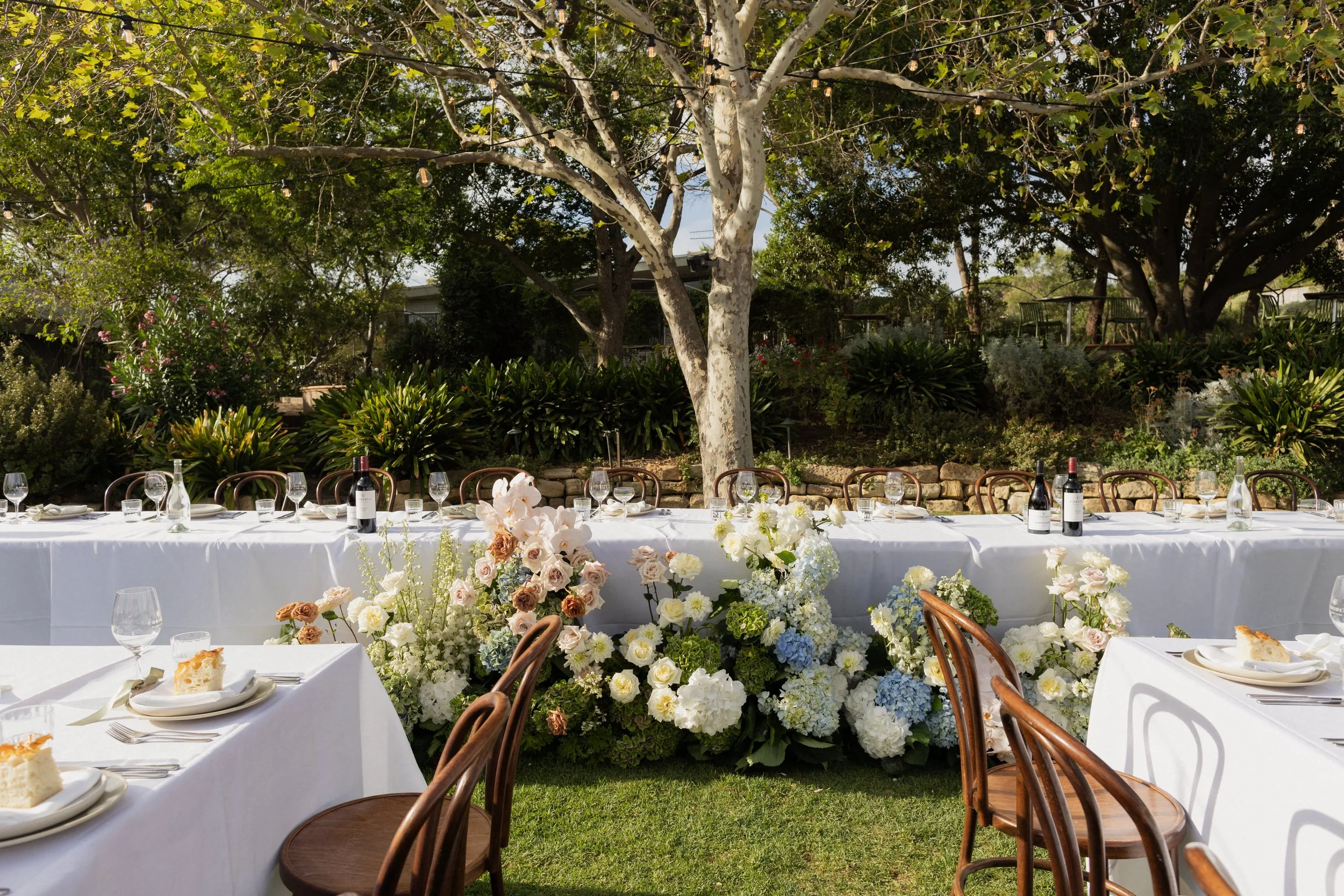 Tom + Emma Sneak Peeks | Luke John Photography-125.jpg