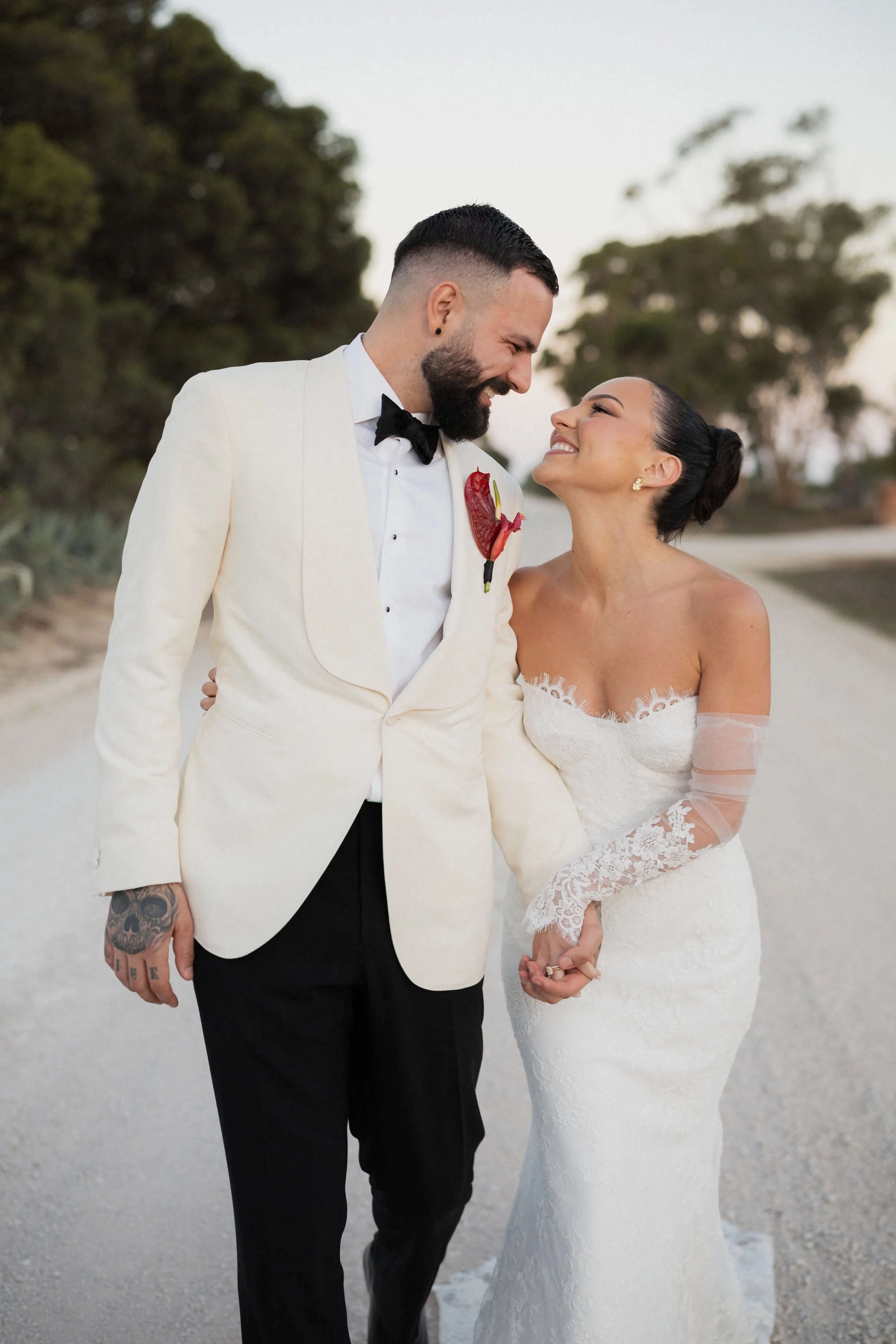 Mariah + Matthew Sneak Peeks | Luke John Photography-232.jpg