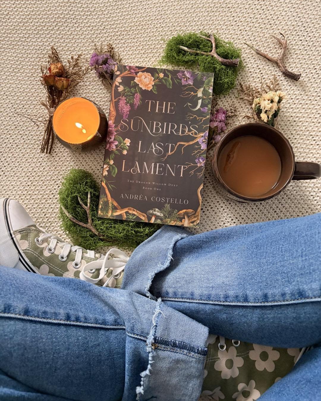 QOTD: What was the last book you picked up just from the cover?

I must confess I do this alot (I'm a designer myself so I pay ALOT of attention to book covers). I picked up The Knight and the Moth because of the stunning cover and I'm reading it now