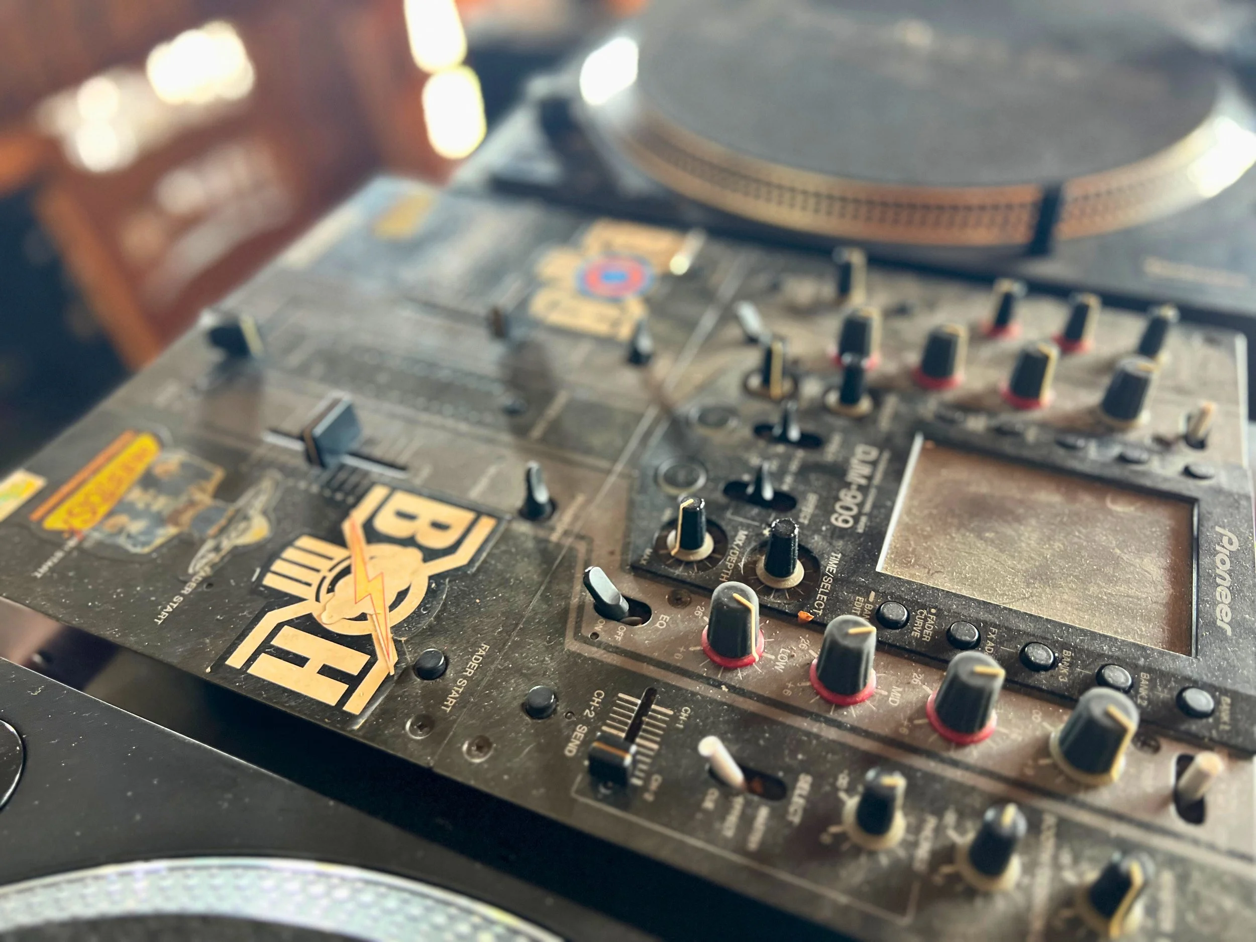 DJM909