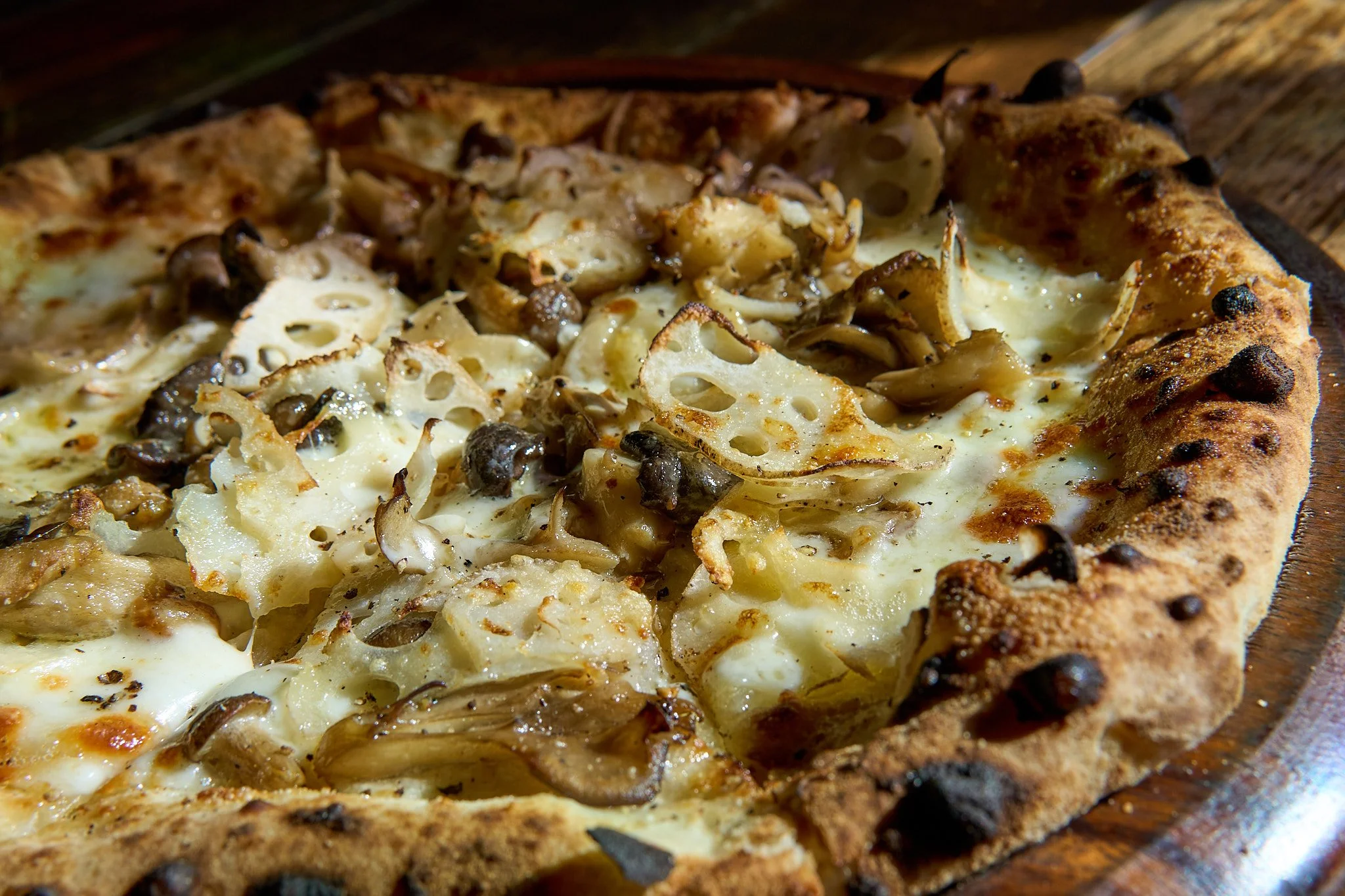 きのこ、蓮根、ピザのアップ