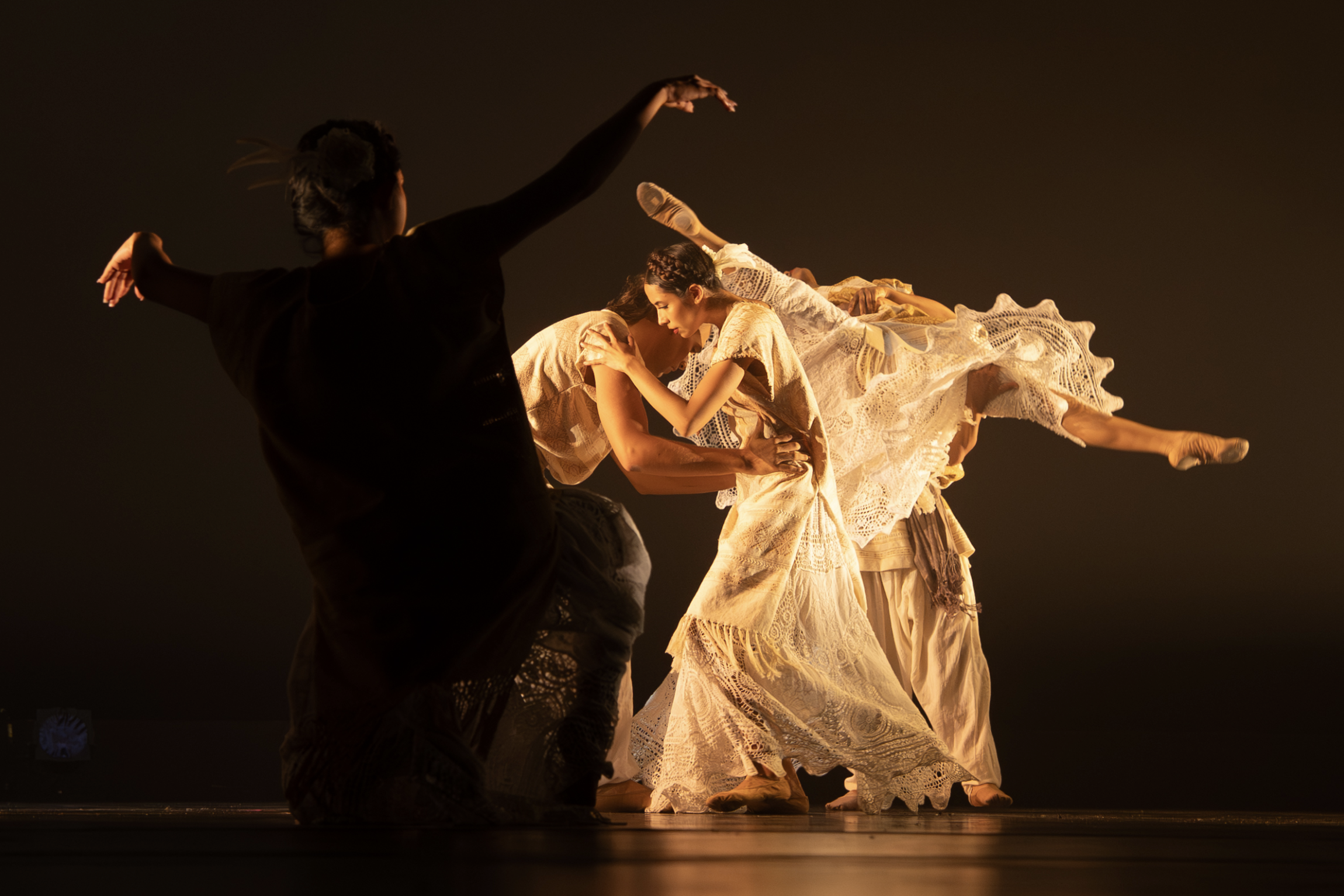 Sombras de Colibri (2025)
Choreography Martha L. Z. Pamintuan