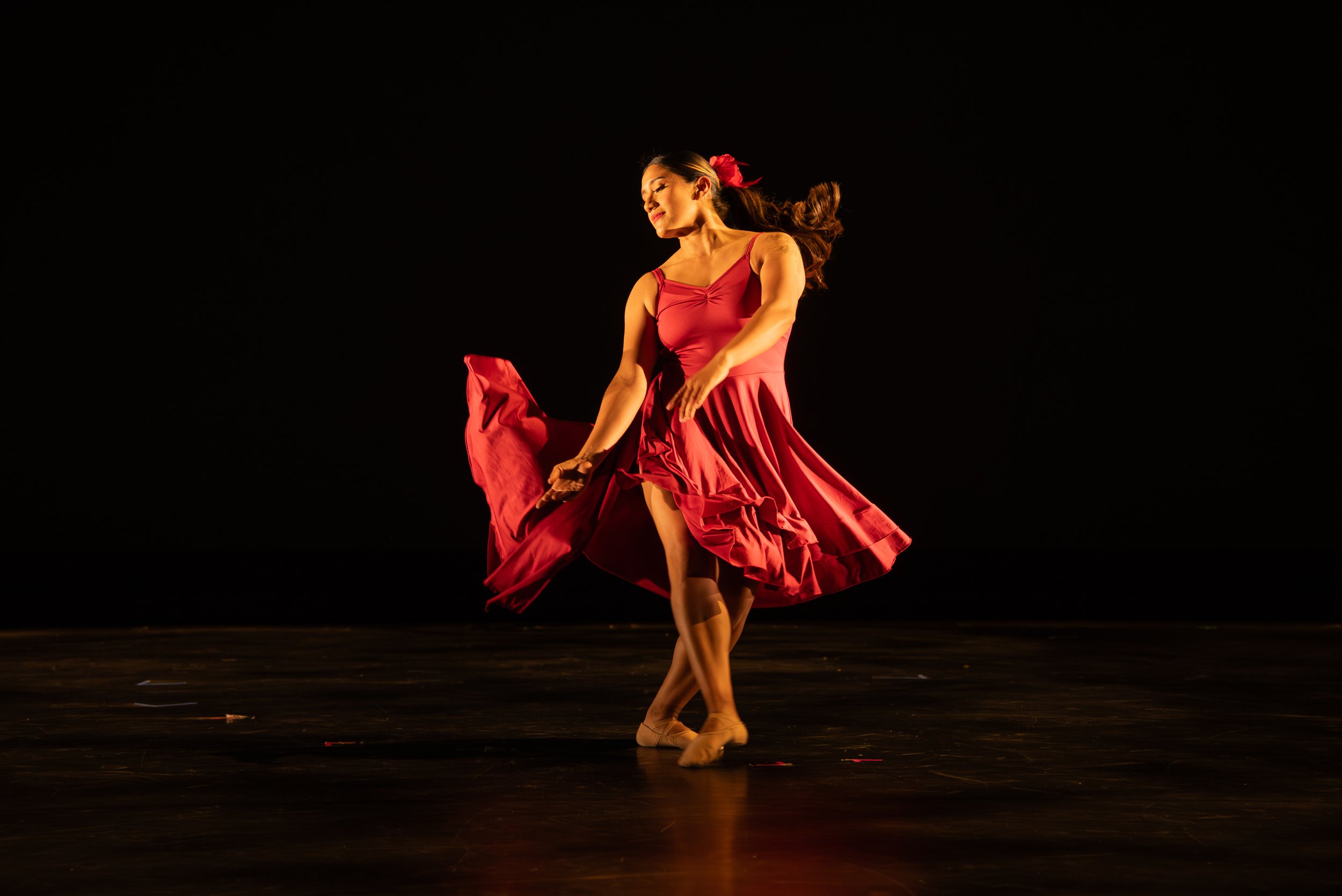 Con Cinco (feat. Heidy Freedman)
Choreography Martha L. Z. Pamintuan