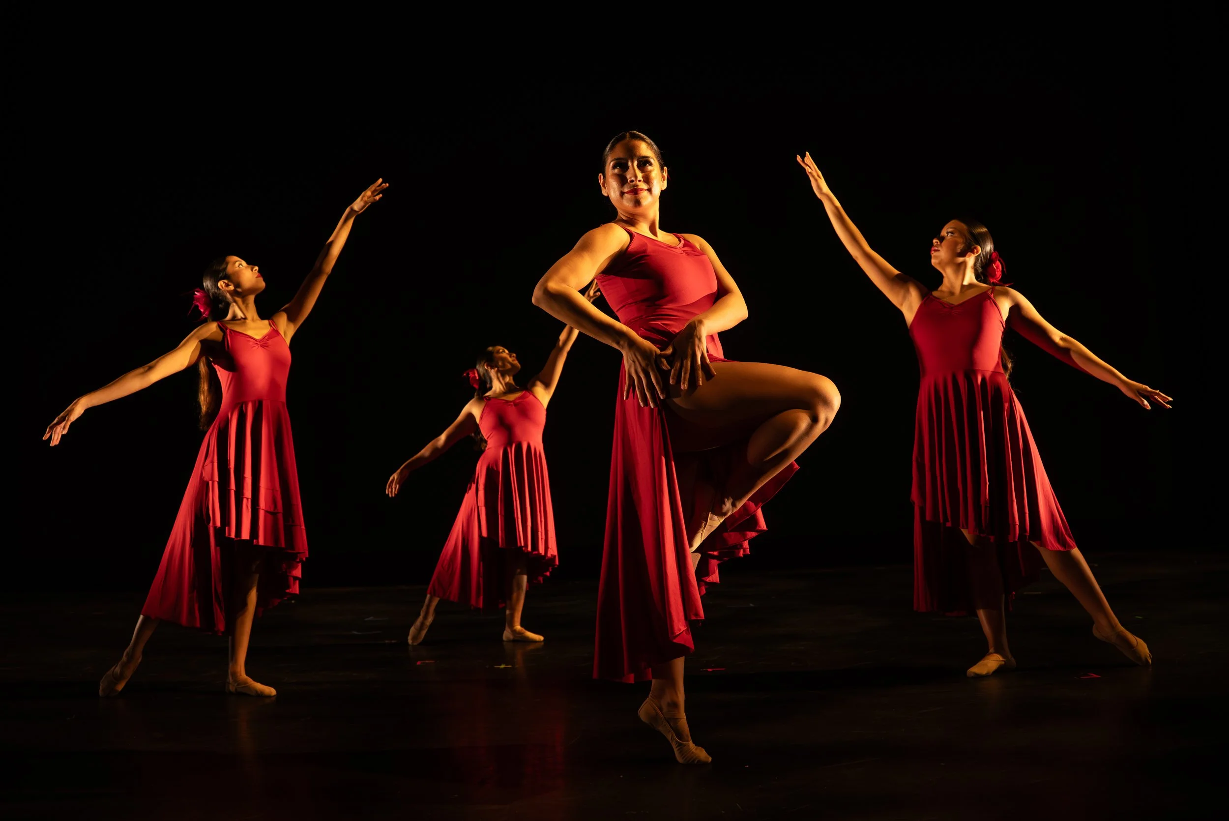 Con Cinco
Choreography Martha L. Z. Pamintuan