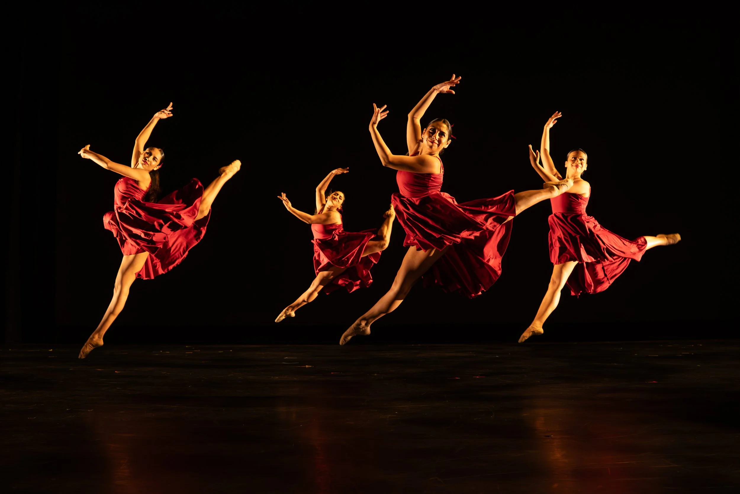 Con Cinco
Choreography Martha L. Z. Pamintuan