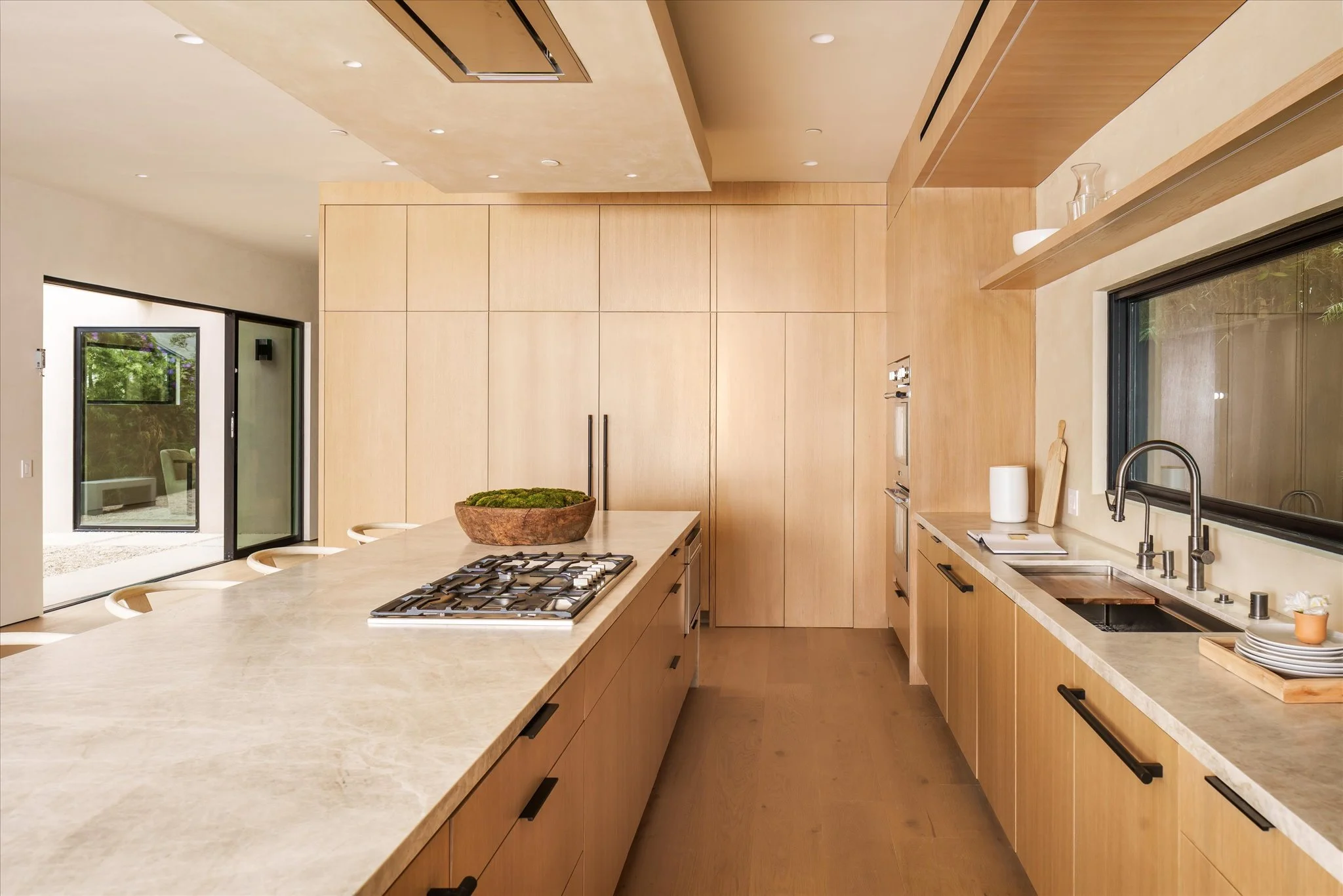 26-3875_Marcasel_Ave-58.jpg
