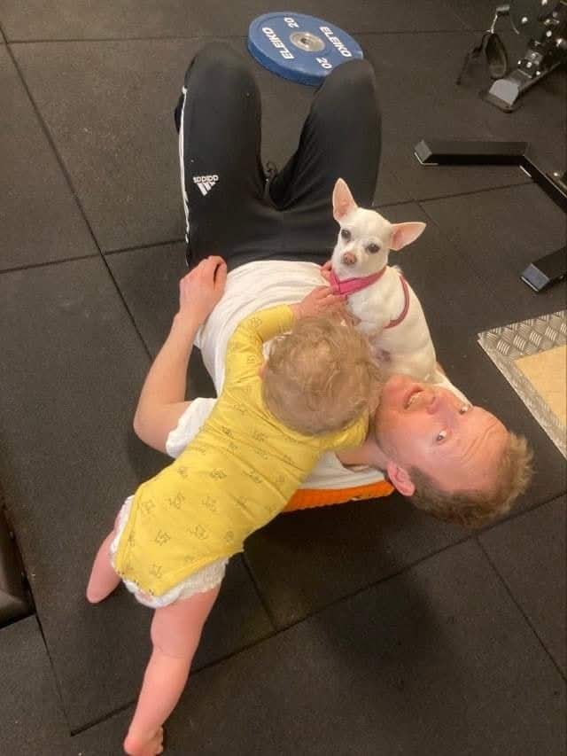 🧘‍♂️Så förebygger du smärta och stelhet som småbarnsförälder