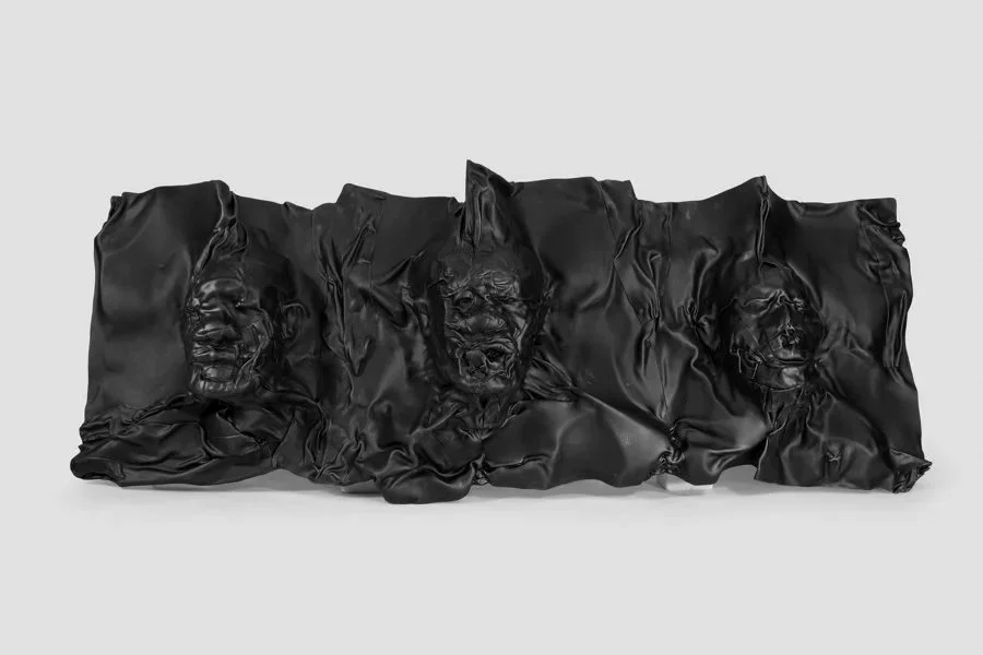 Trois sages insaisissables • H54 L160